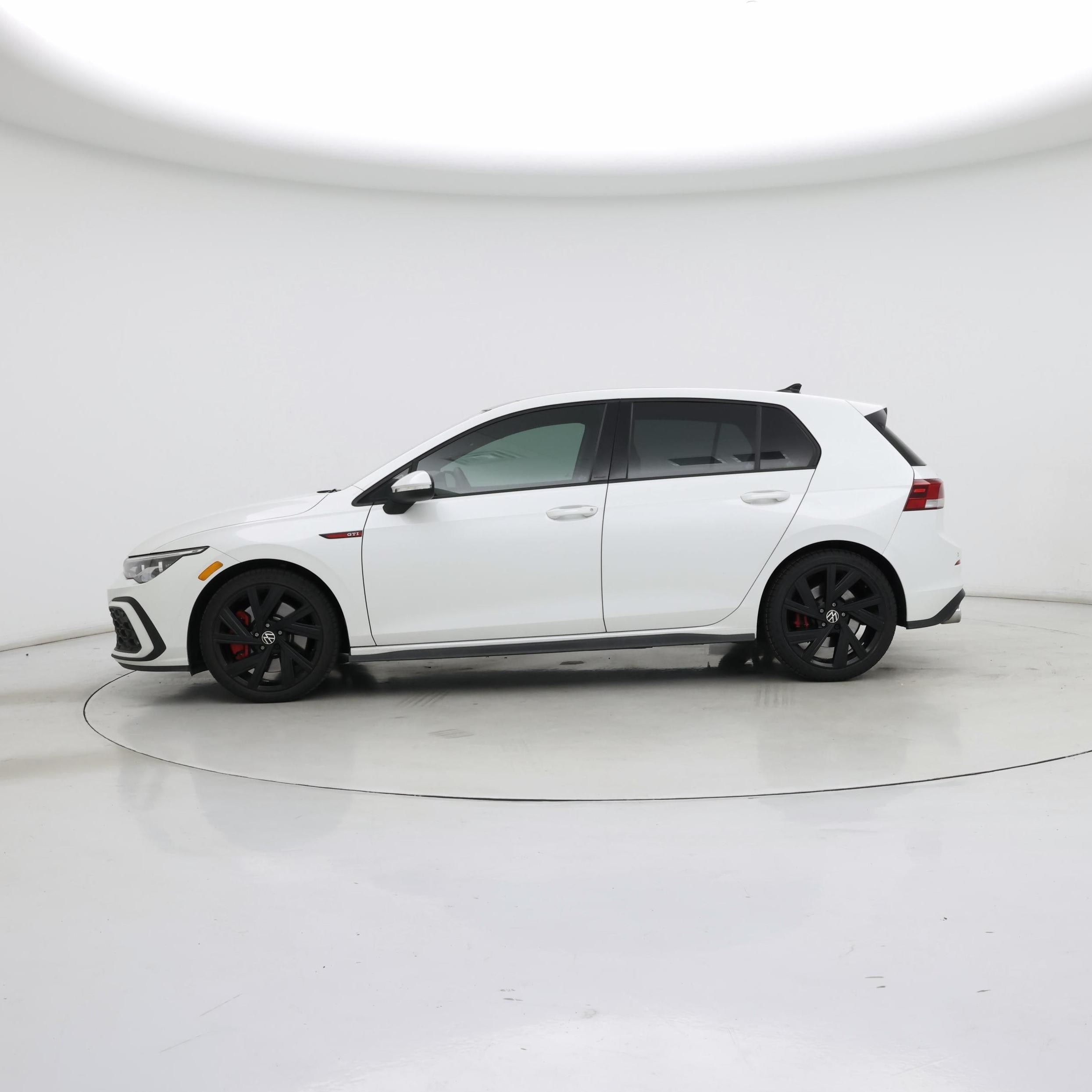 Thumbnail: 2022 Volkswagen Golf - 3