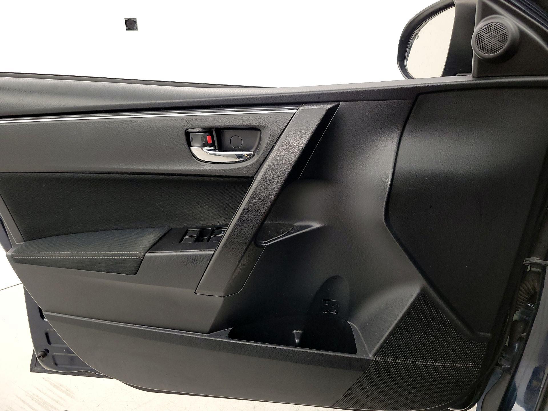 Thumbnail: 2019 Toyota Corolla - 12