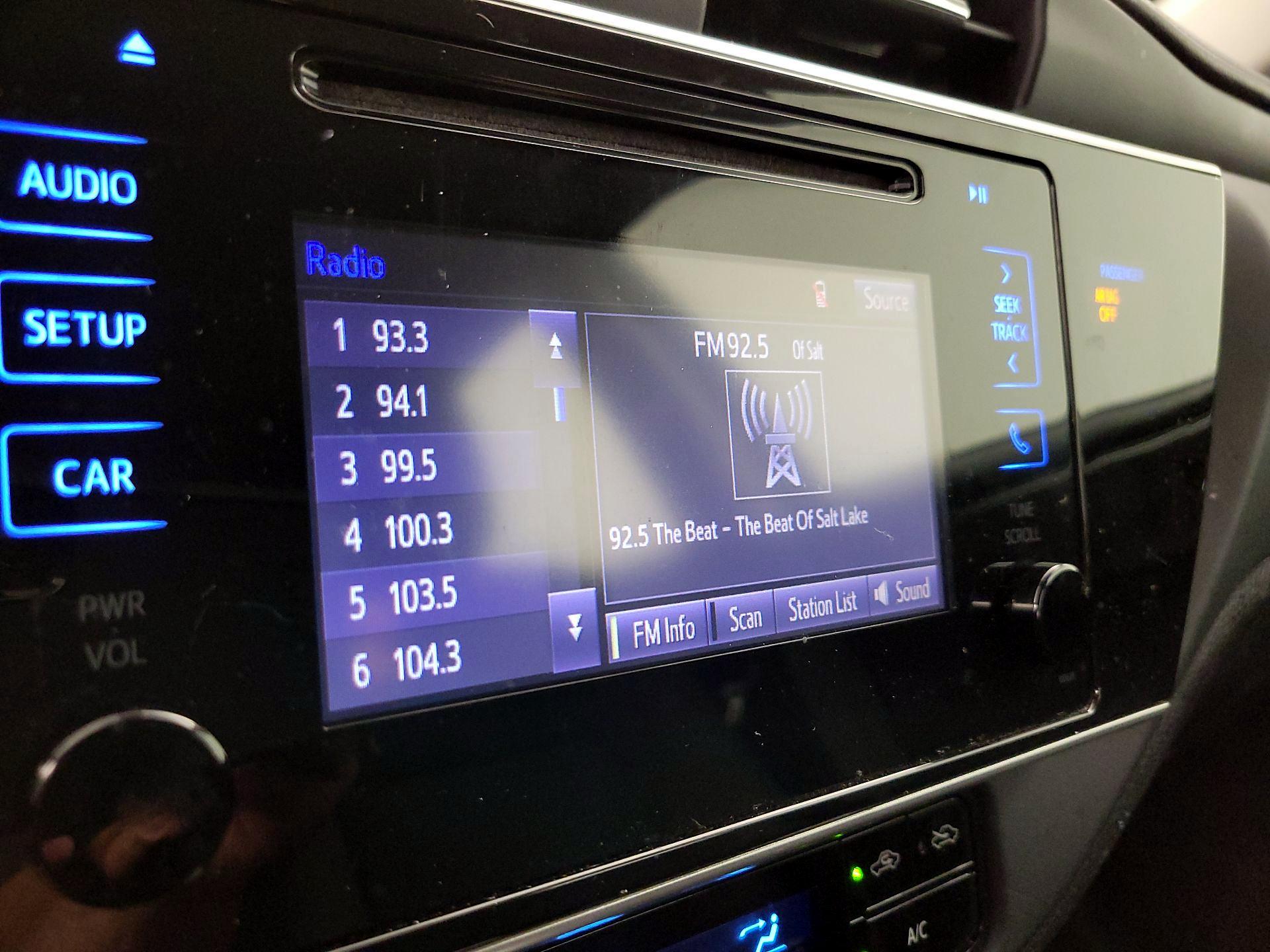 Thumbnail: 2019 Toyota Corolla - 15