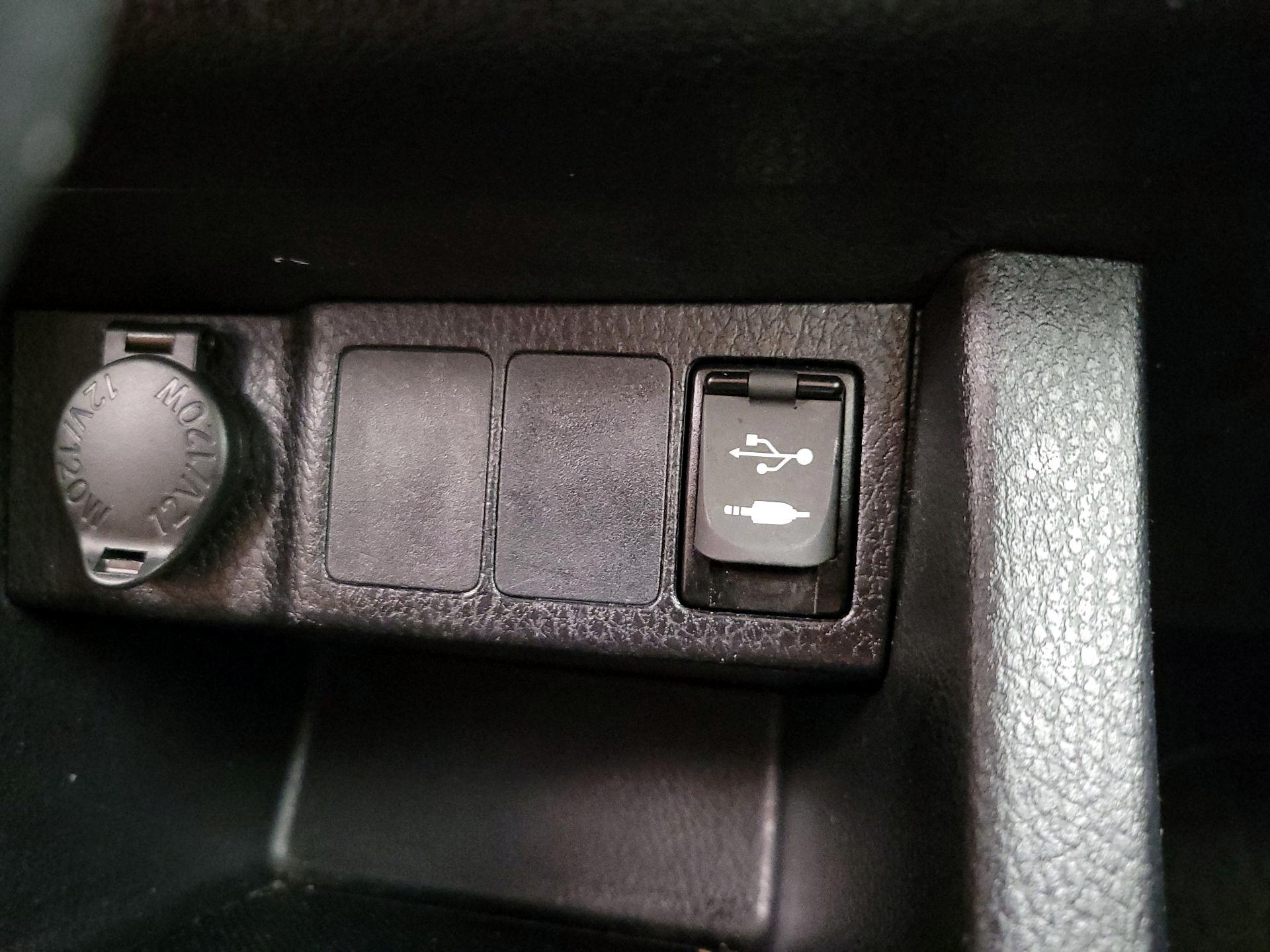 Thumbnail: 2019 Toyota Corolla - 18