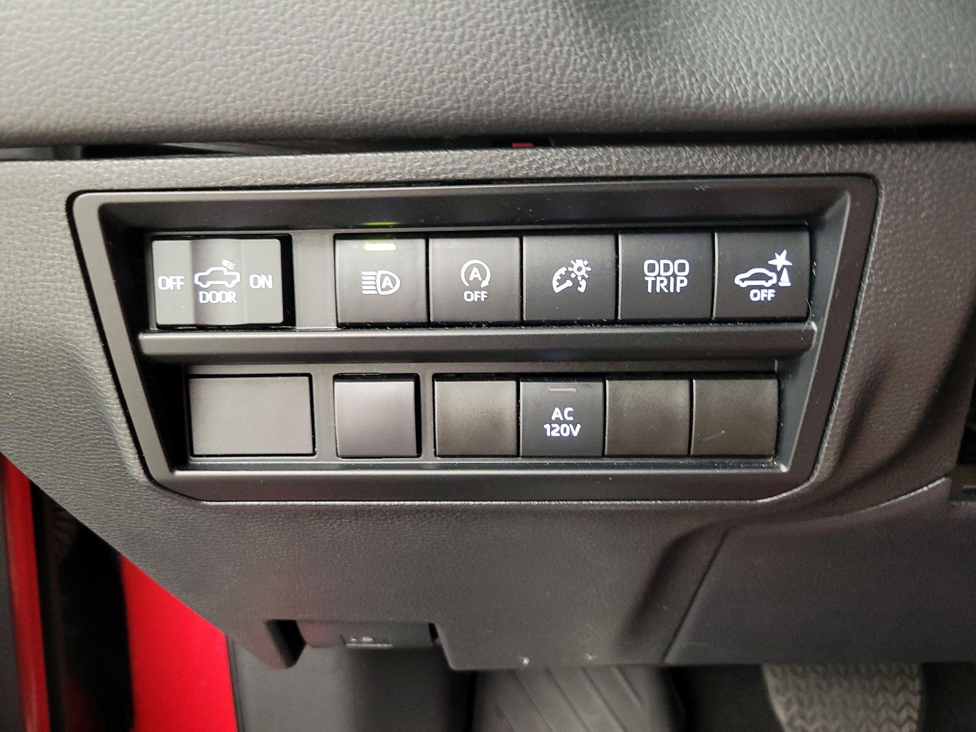 Thumbnail: 2022 Toyota Tundra - 13