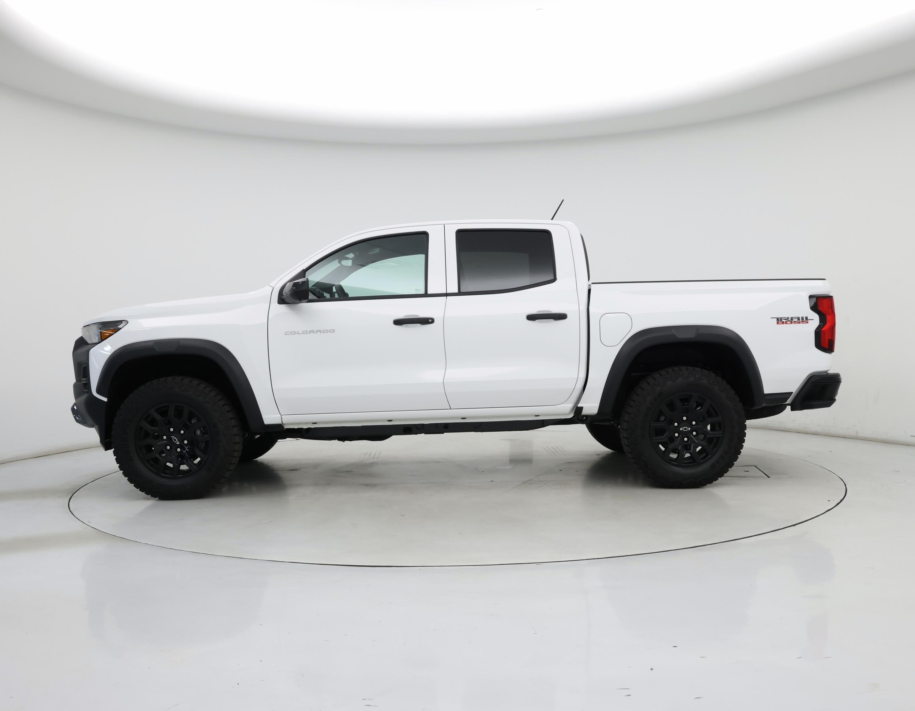 Thumbnail: 2025 Chevrolet Colorado - 3
