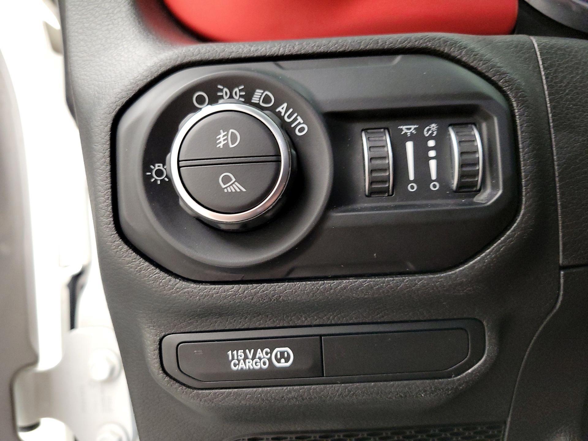 Thumbnail: 2020 Jeep Gladiator - 13