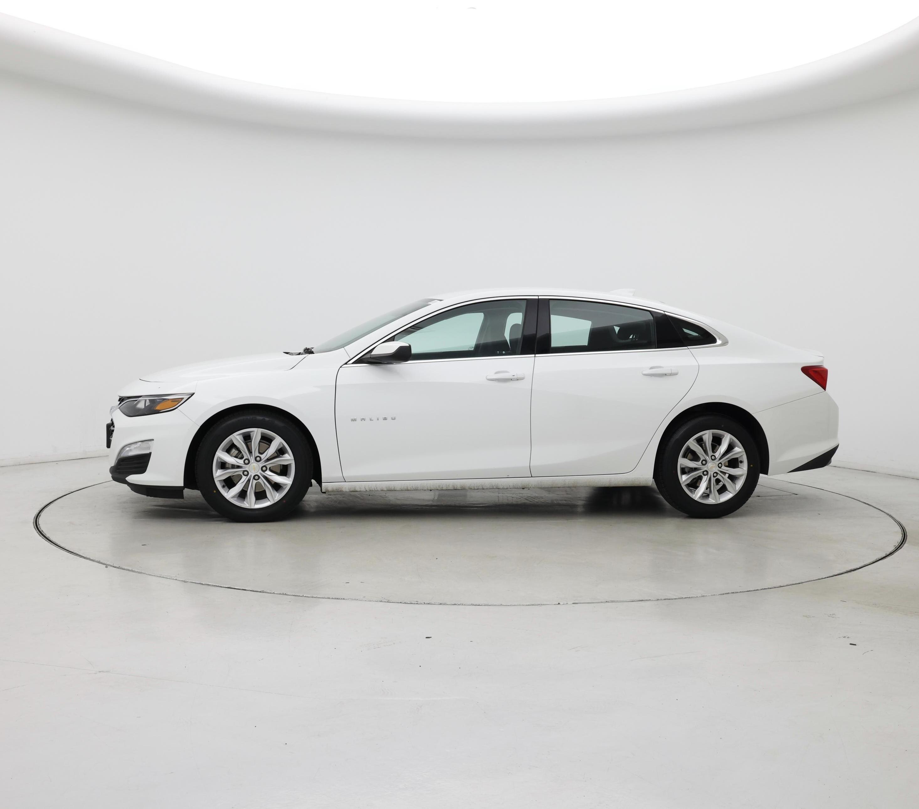 Thumbnail: 2023 Chevrolet Malibu - 3