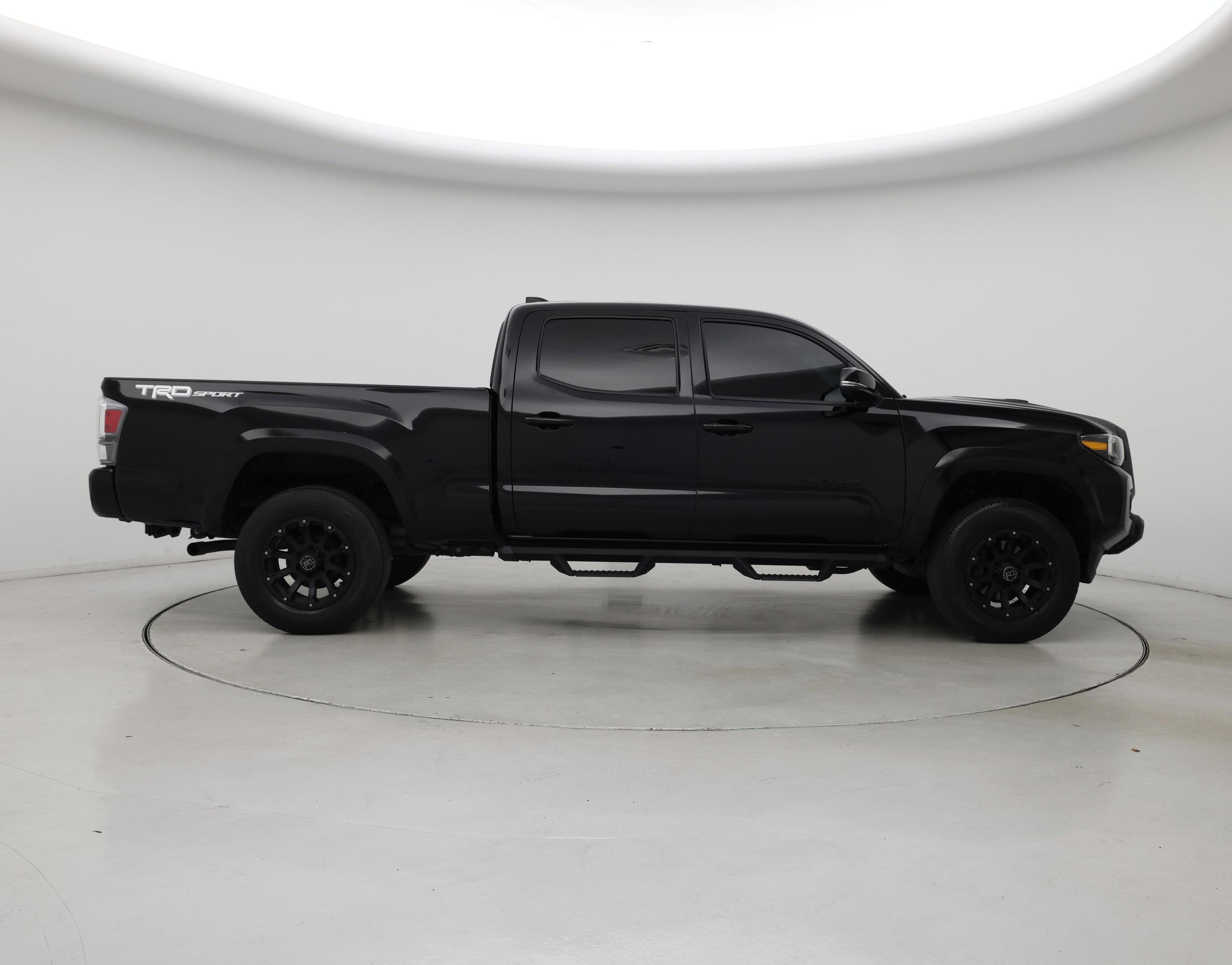 Thumbnail: 2022 Toyota Tacoma - 7