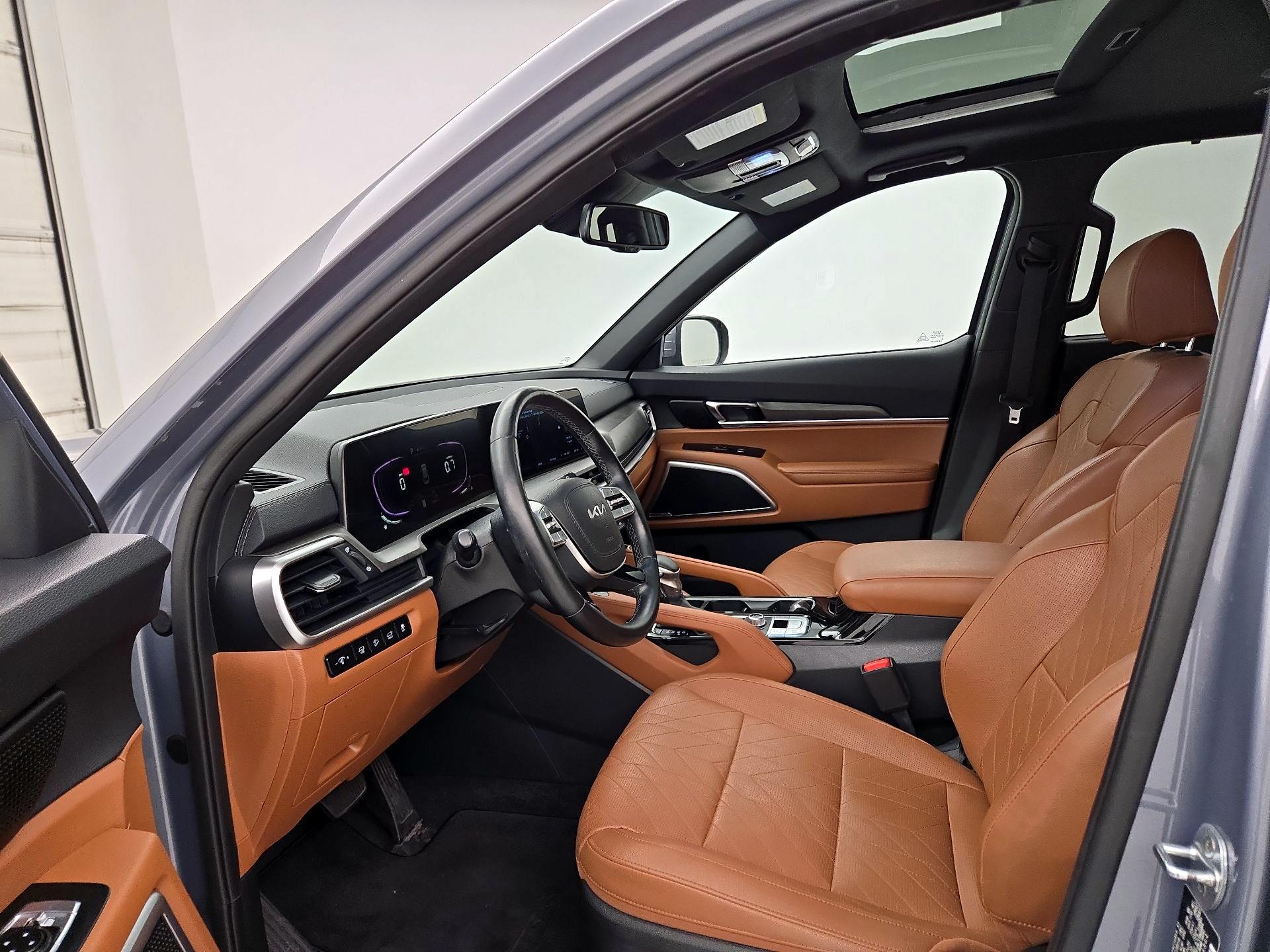 Thumbnail: 2023 Kia Telluride - 11