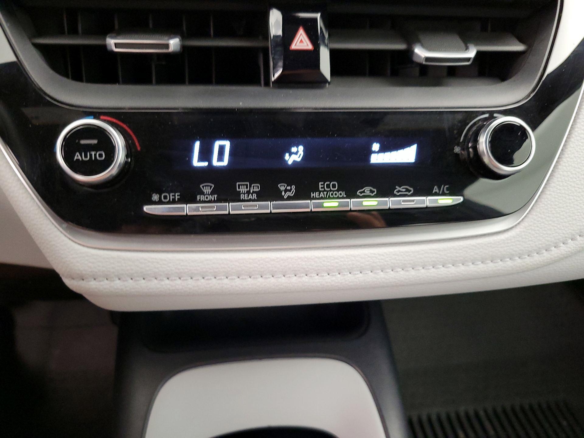 Thumbnail: 2021 Toyota Corolla - 16
