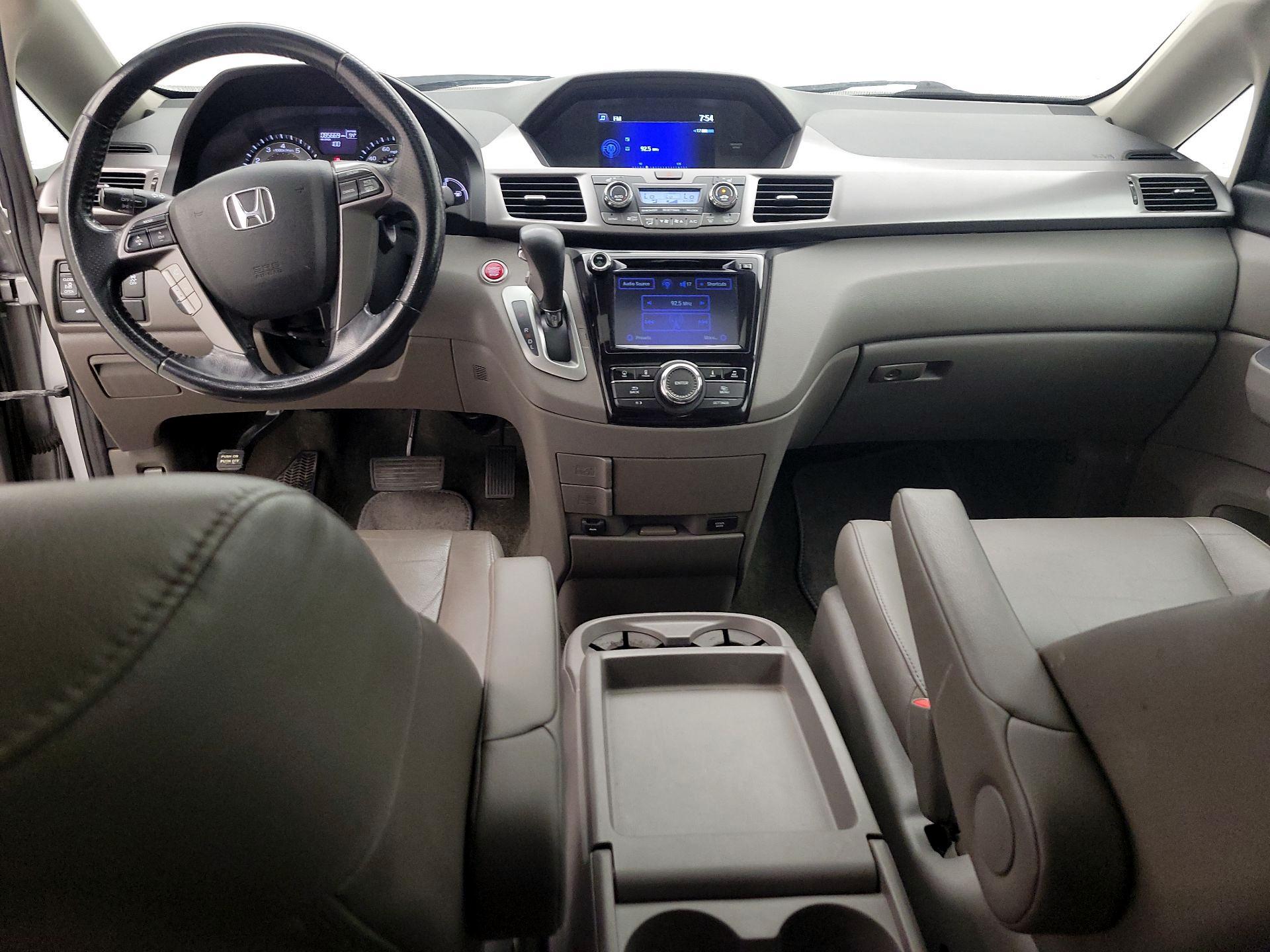 Thumbnail: 2015 Honda Odyssey - 9