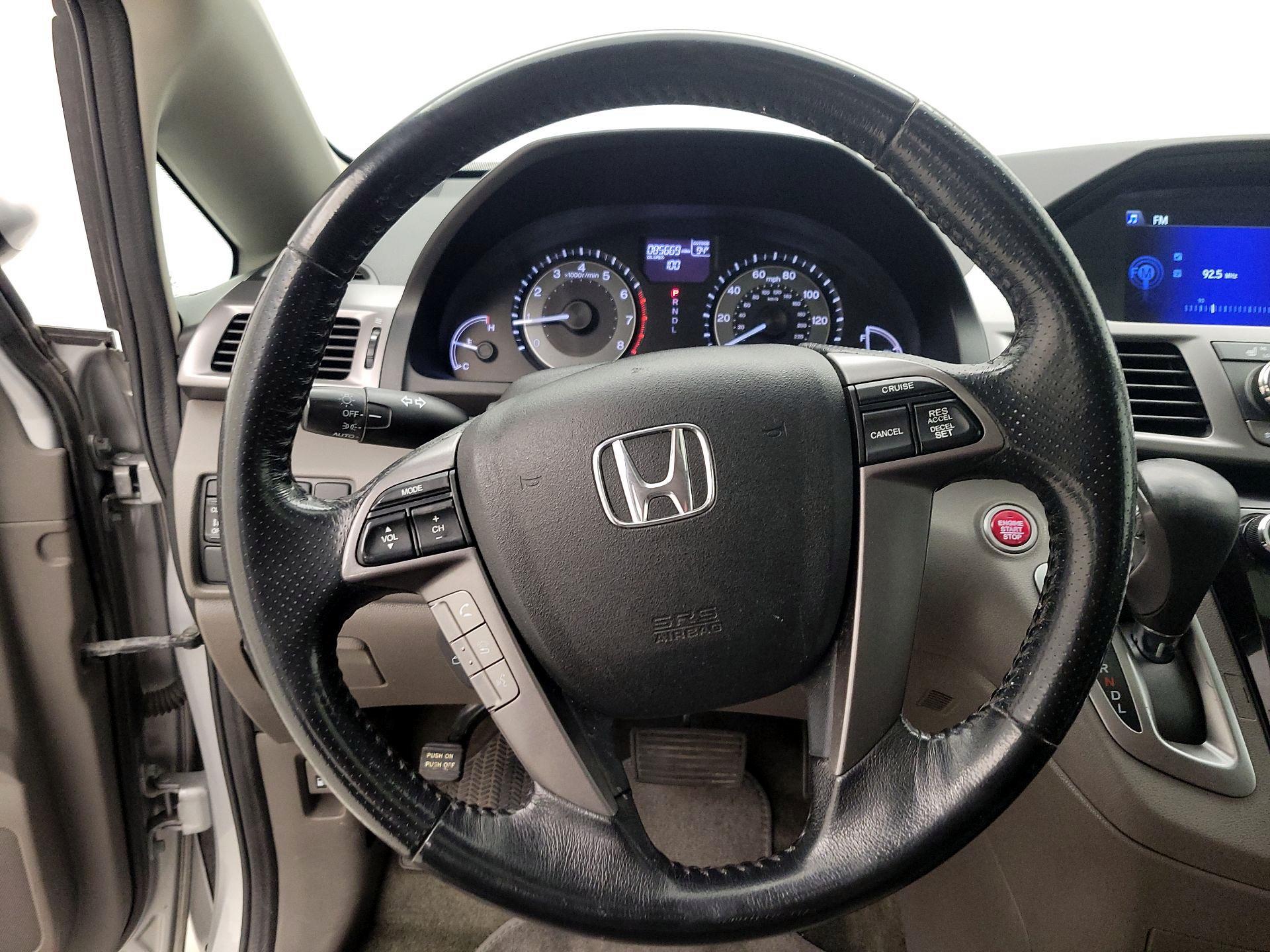 Thumbnail: 2015 Honda Odyssey - 10