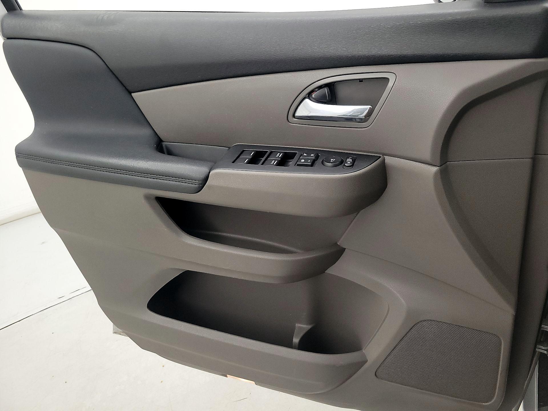 Thumbnail: 2015 Honda Odyssey - 12
