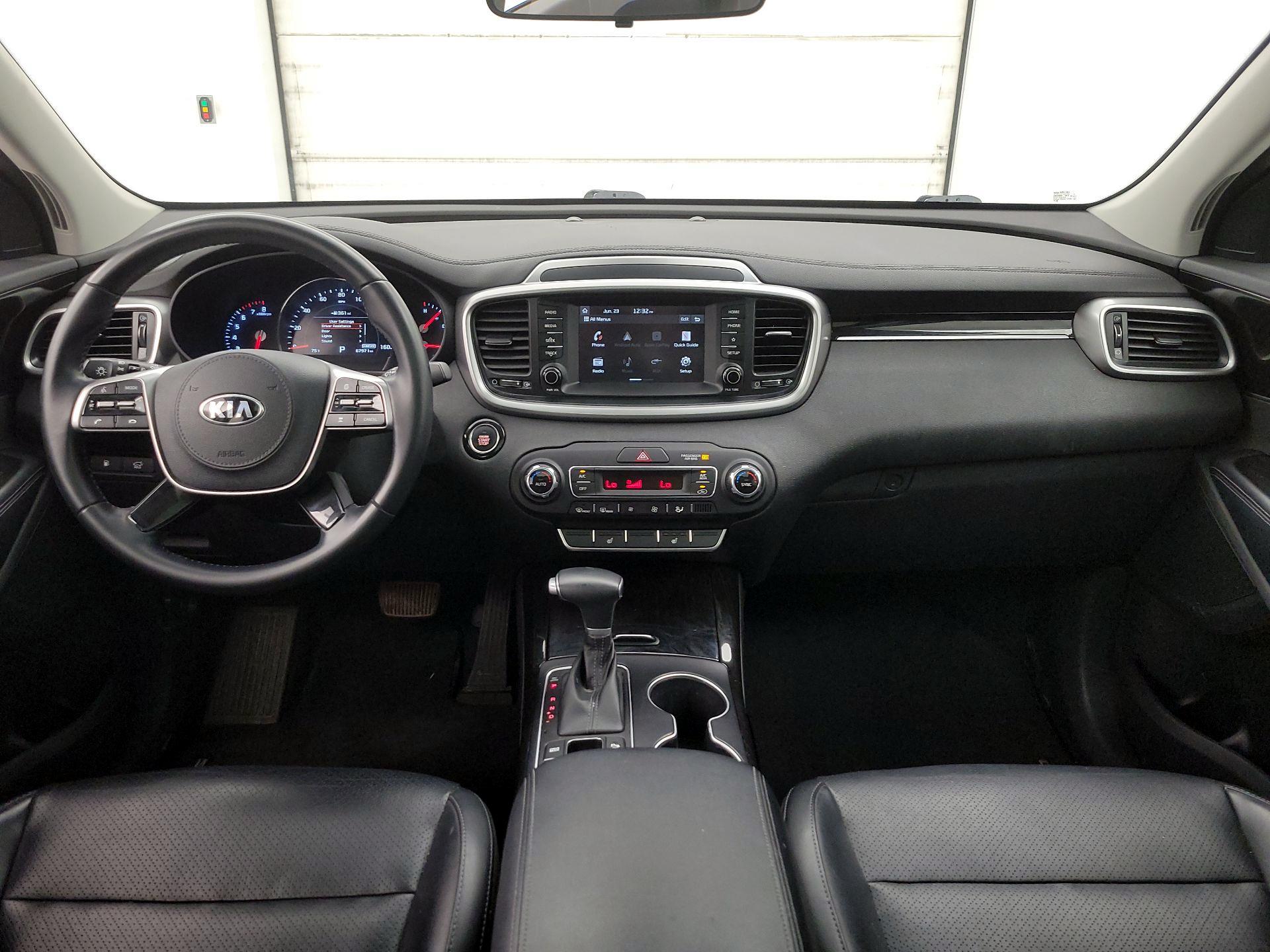 Thumbnail: 2020 Kia Sorento - 9