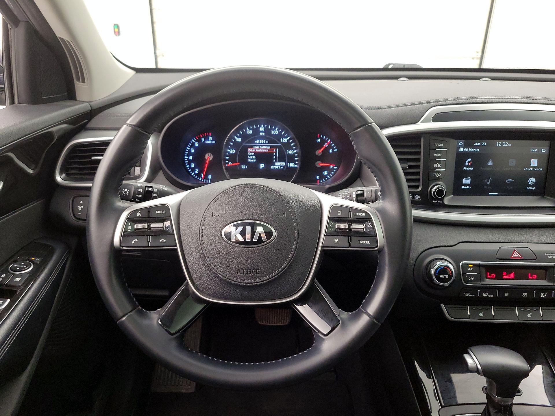 Thumbnail: 2020 Kia Sorento - 10