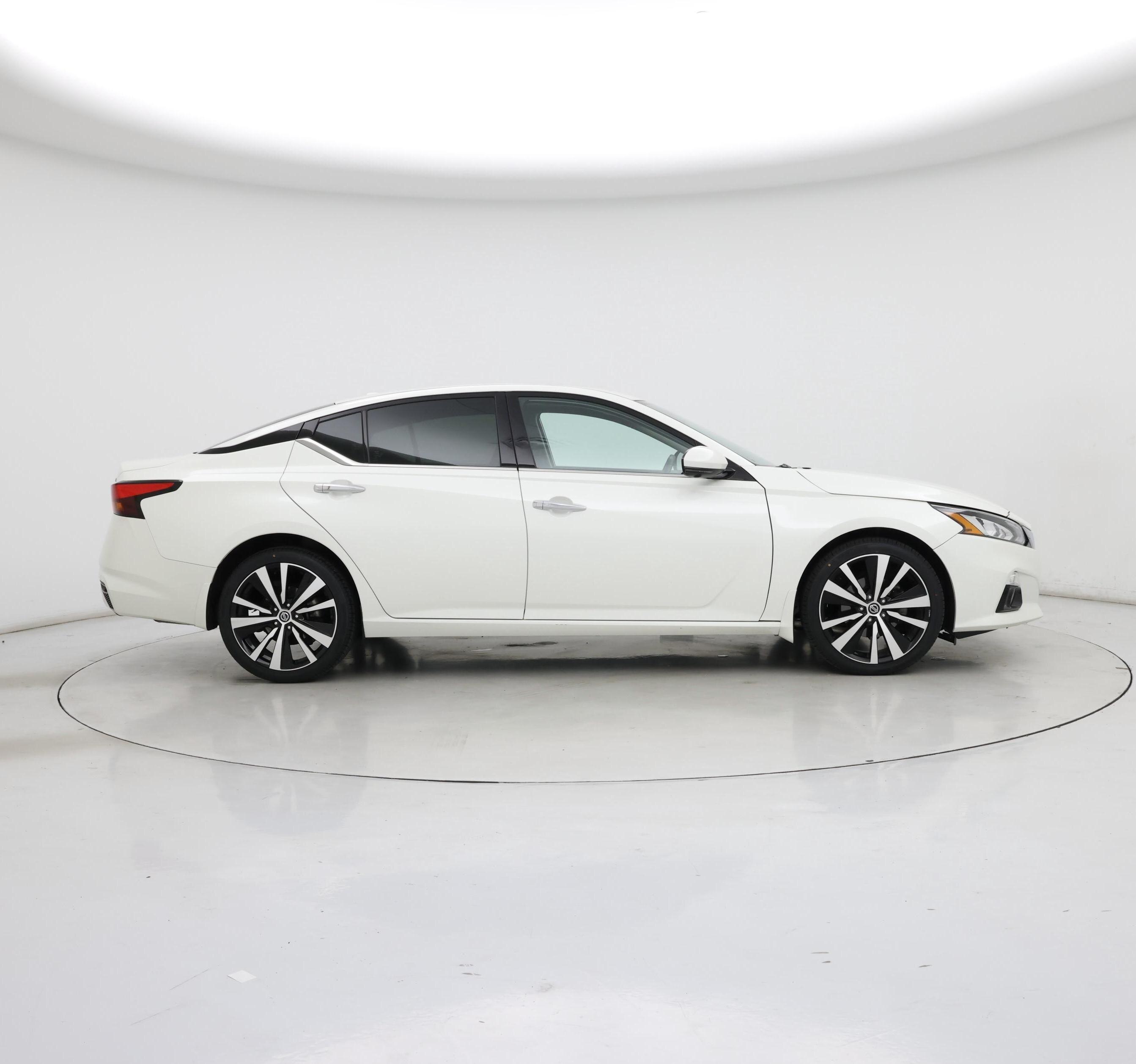 Thumbnail: 2020 Nissan Altima - 7