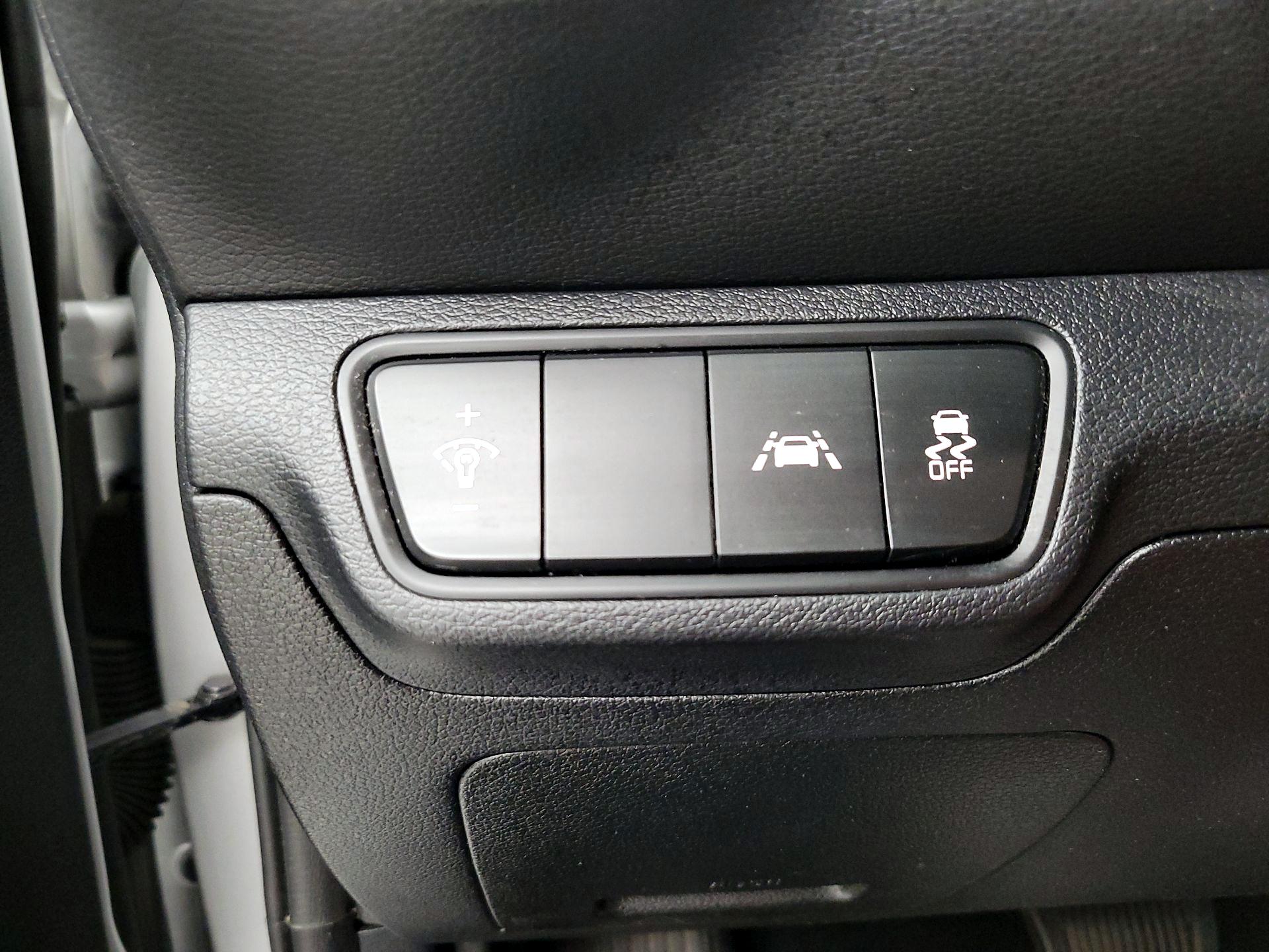 Thumbnail: 2021 Kia Forte - 13