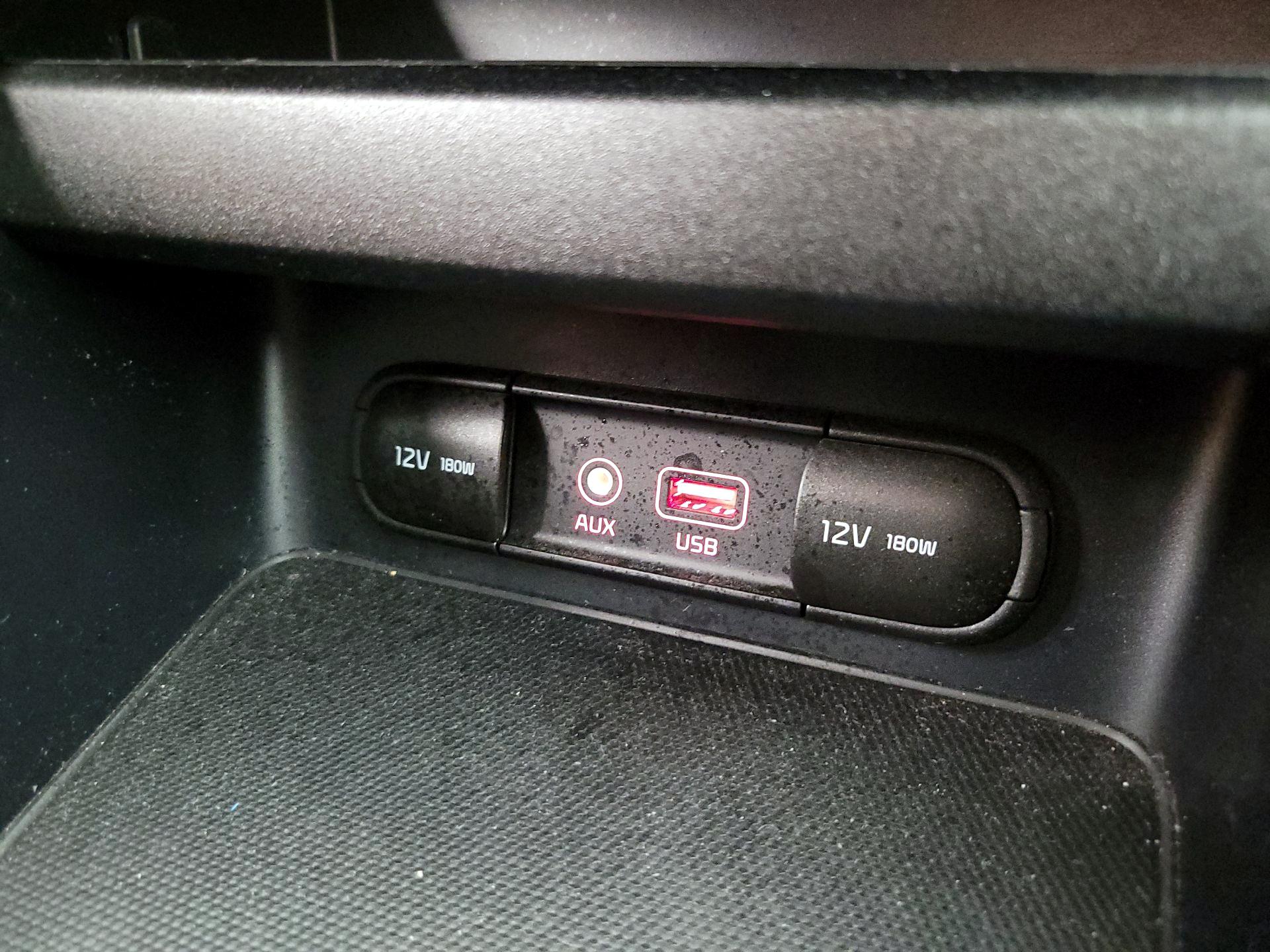 Thumbnail: 2021 Kia Forte - 18