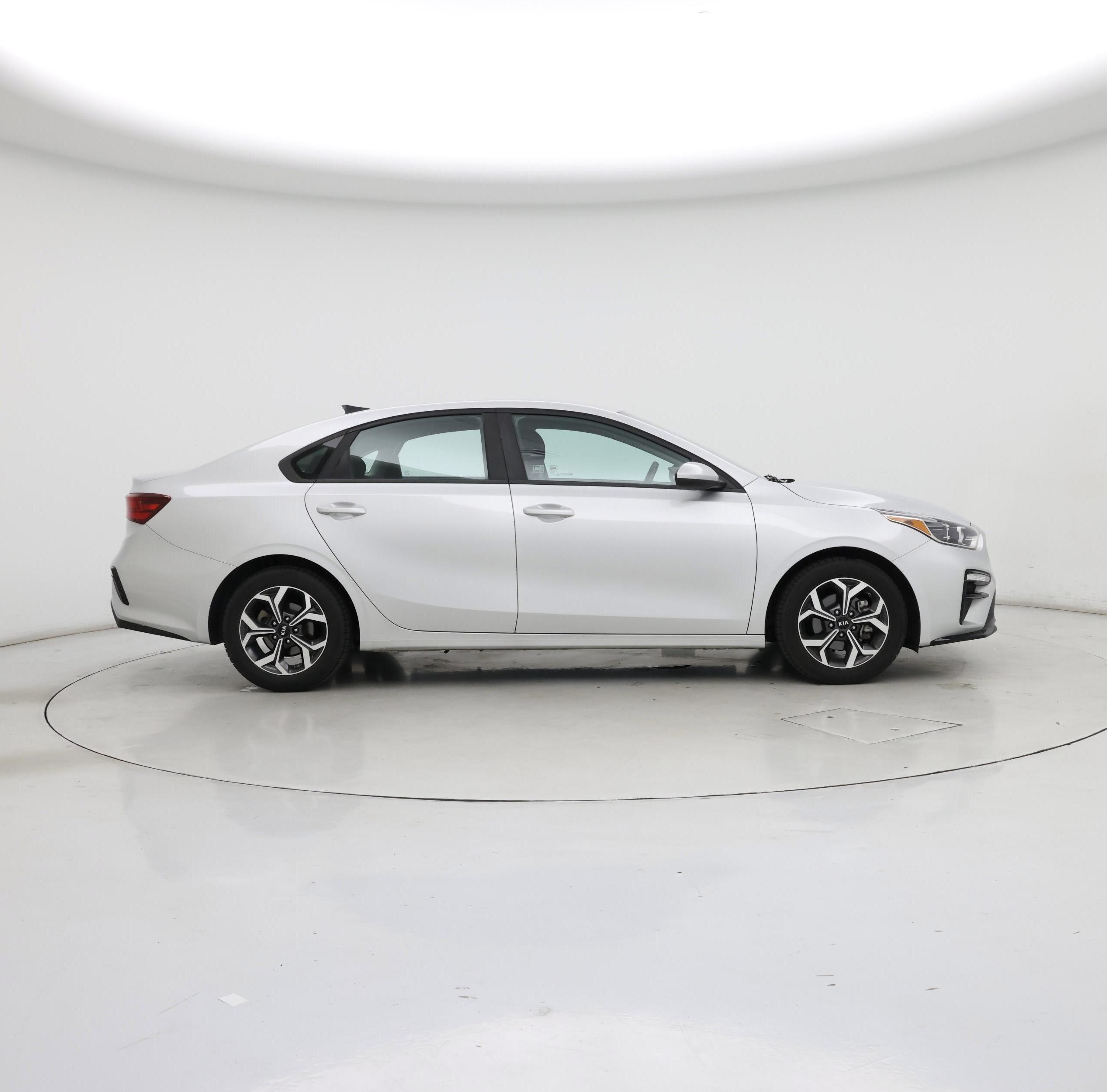 Thumbnail: 2021 Kia Forte - 7