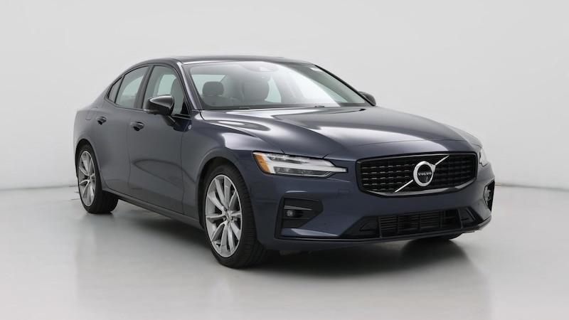 2021 Volvo S60 T5 Momentum Hero Image