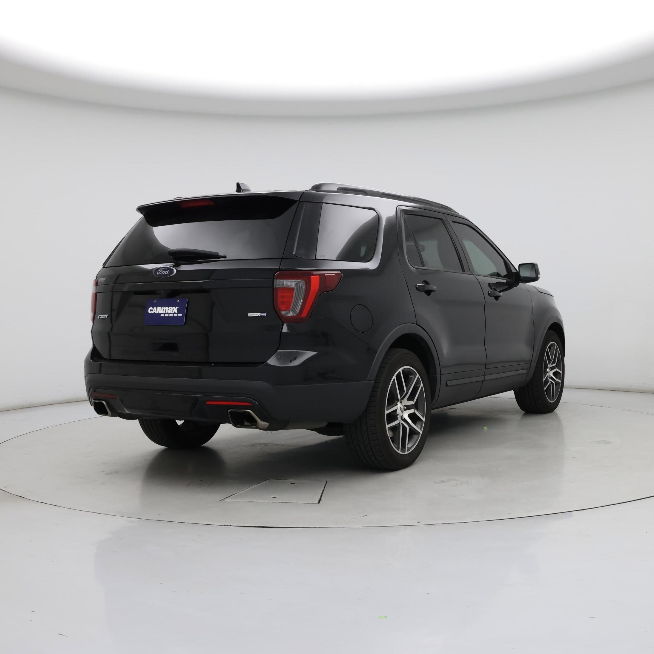 Thumbnail: 2017 Ford Explorer - 8