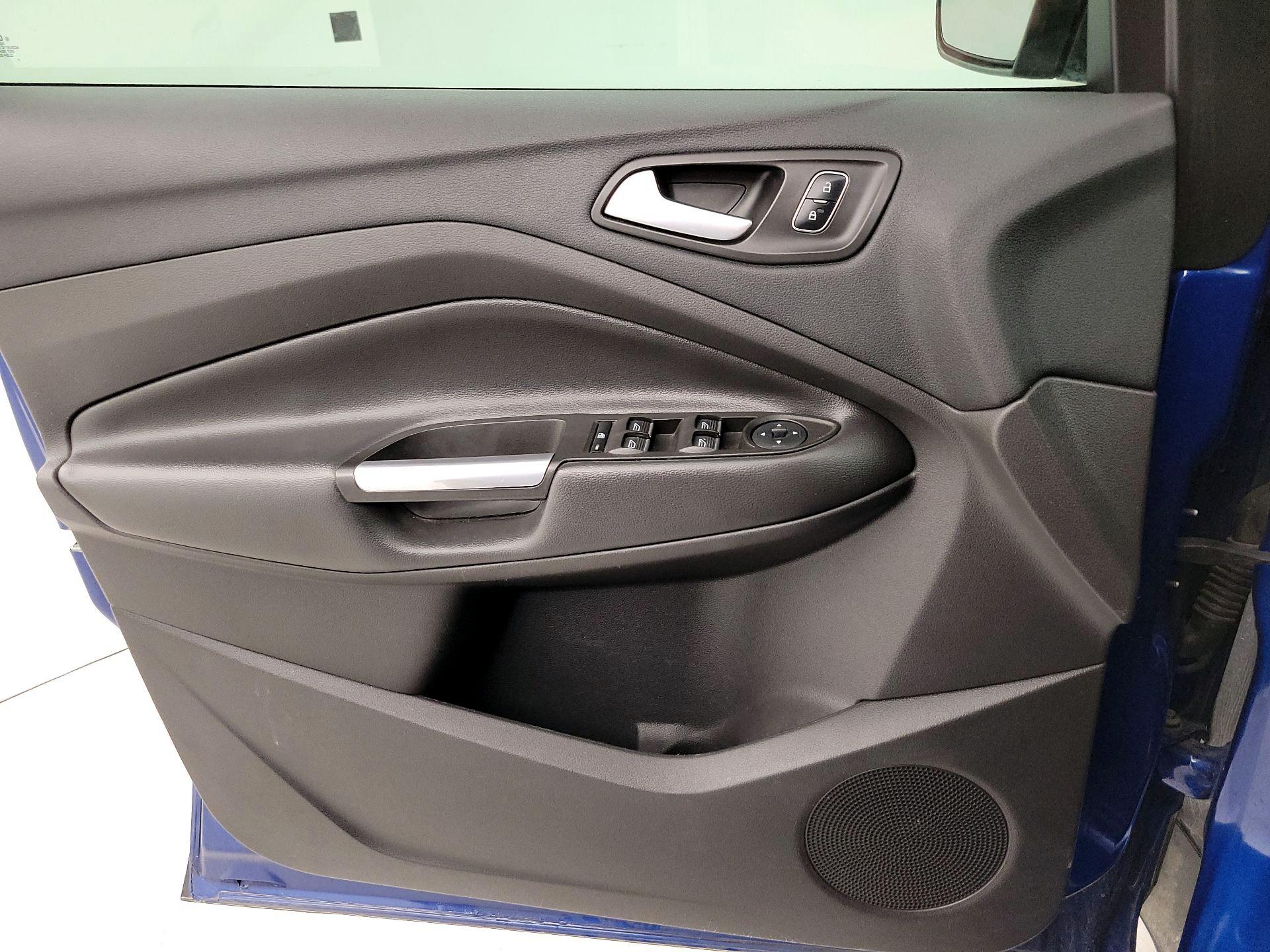 Thumbnail: 2017 Ford Escape - 12