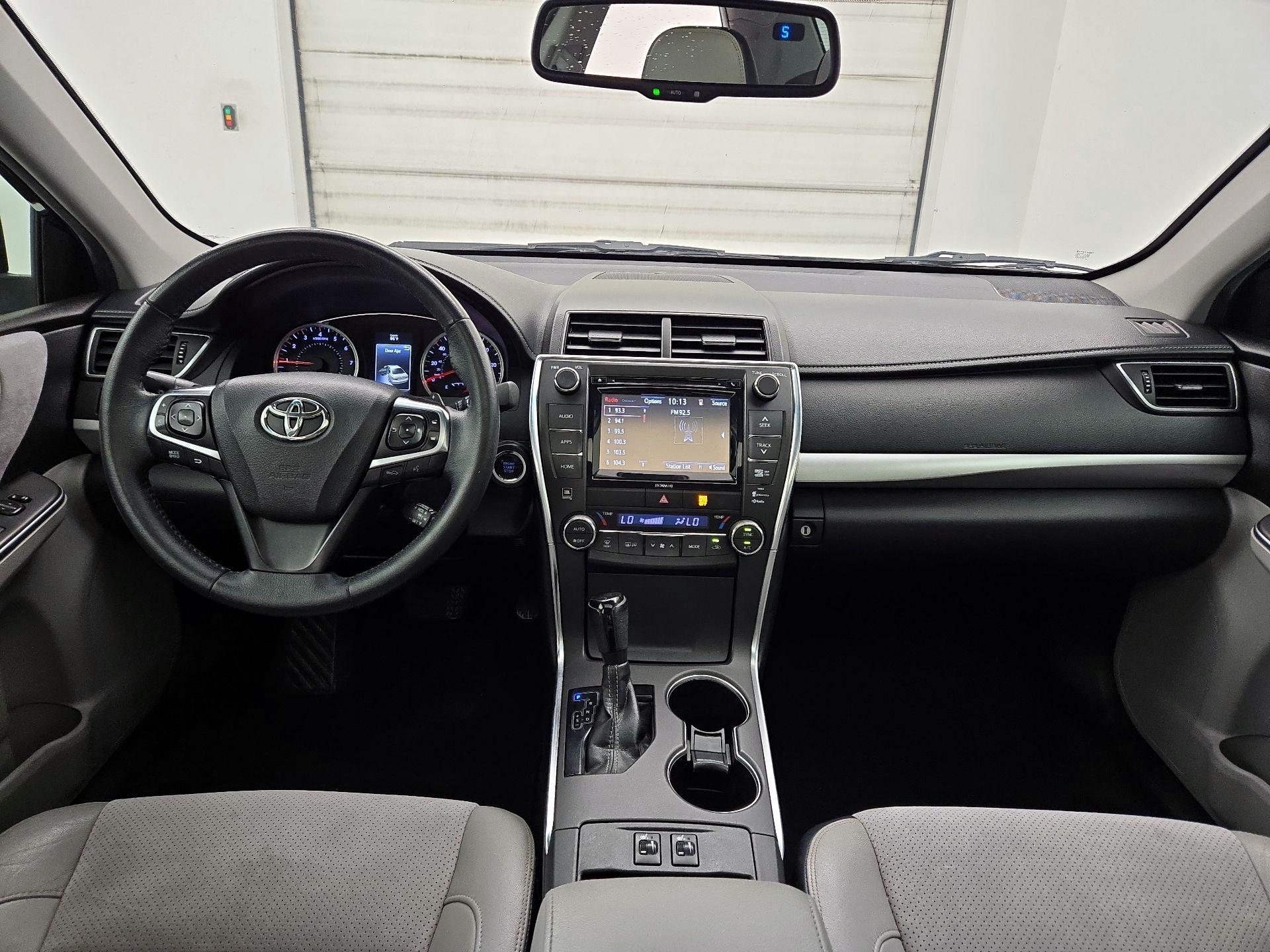 Thumbnail: 2016 Toyota Camry - 9