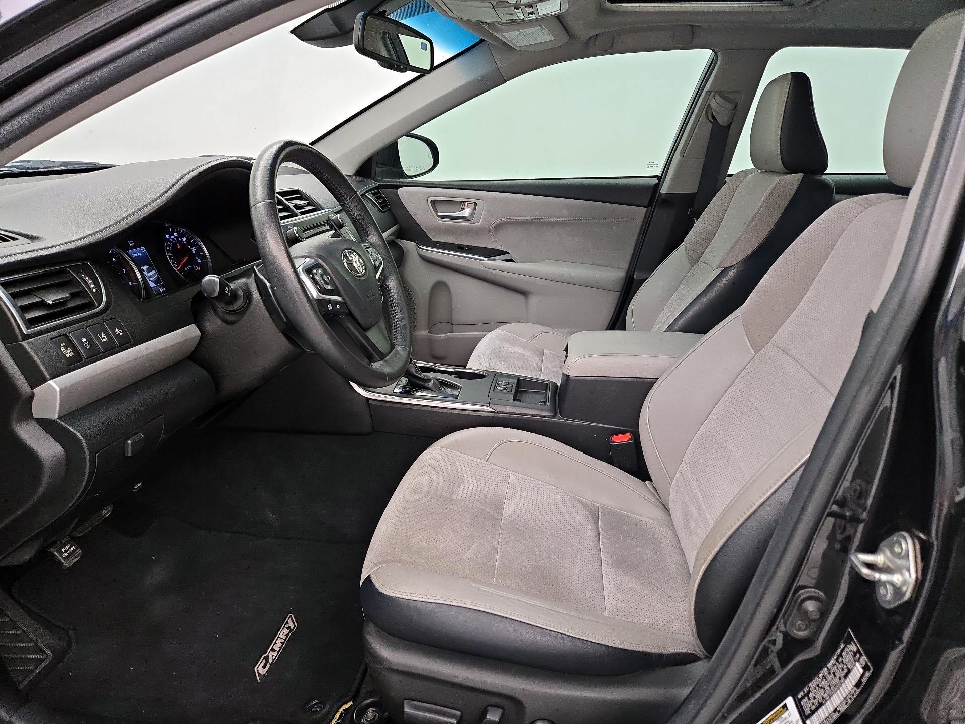 Thumbnail: 2016 Toyota Camry - 11