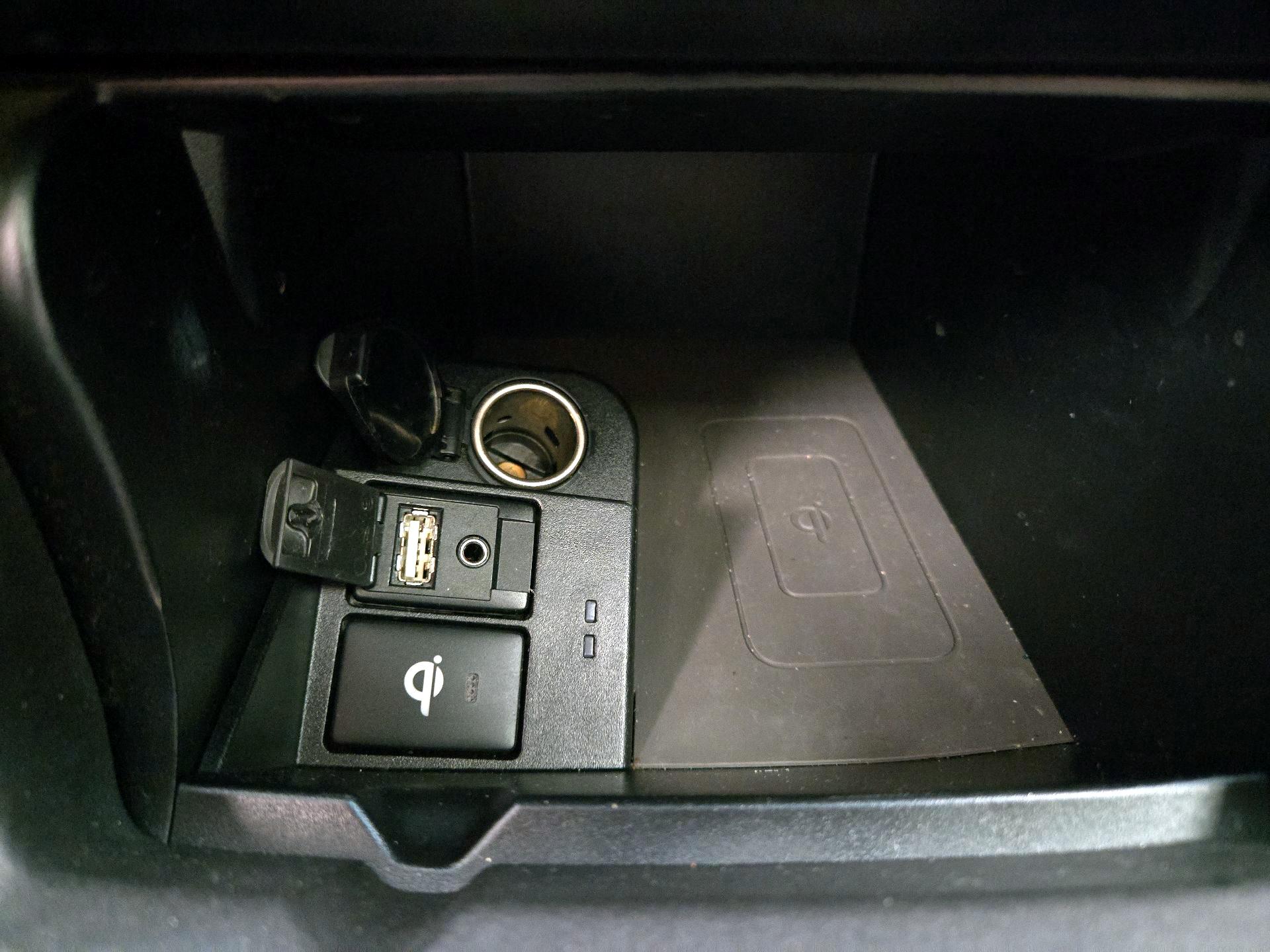 Thumbnail: 2016 Toyota Camry - 19