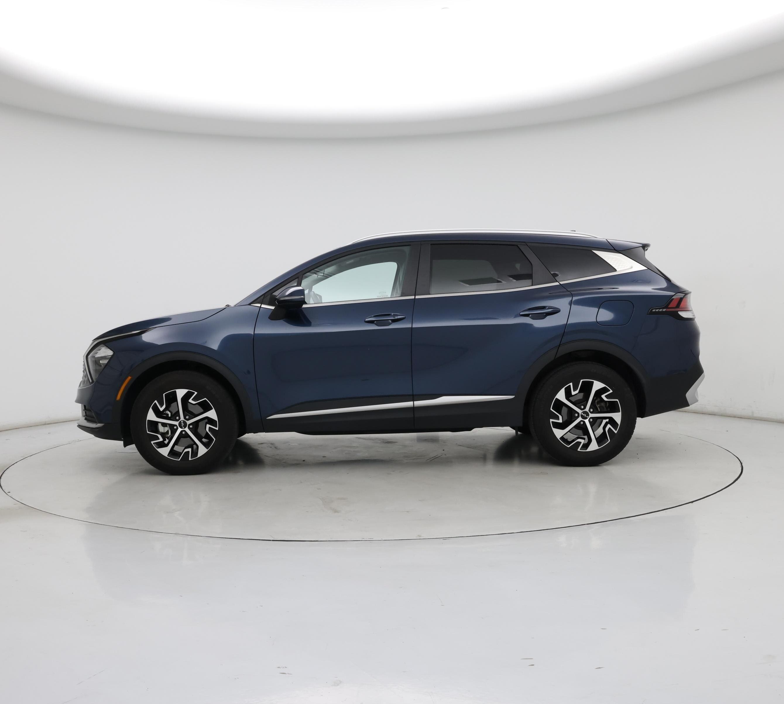 Thumbnail: 2023 Kia Sportage - 3