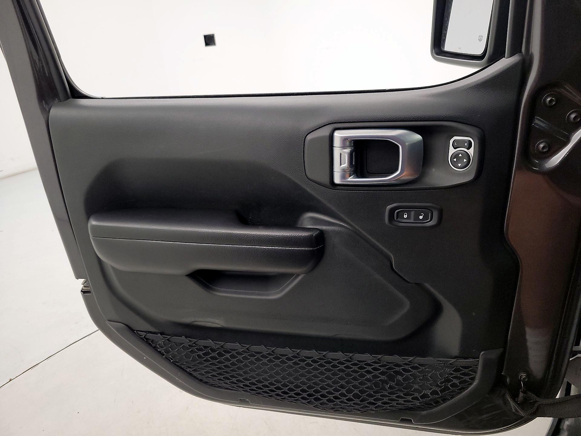 Thumbnail: 2021 Jeep Wrangler - 12