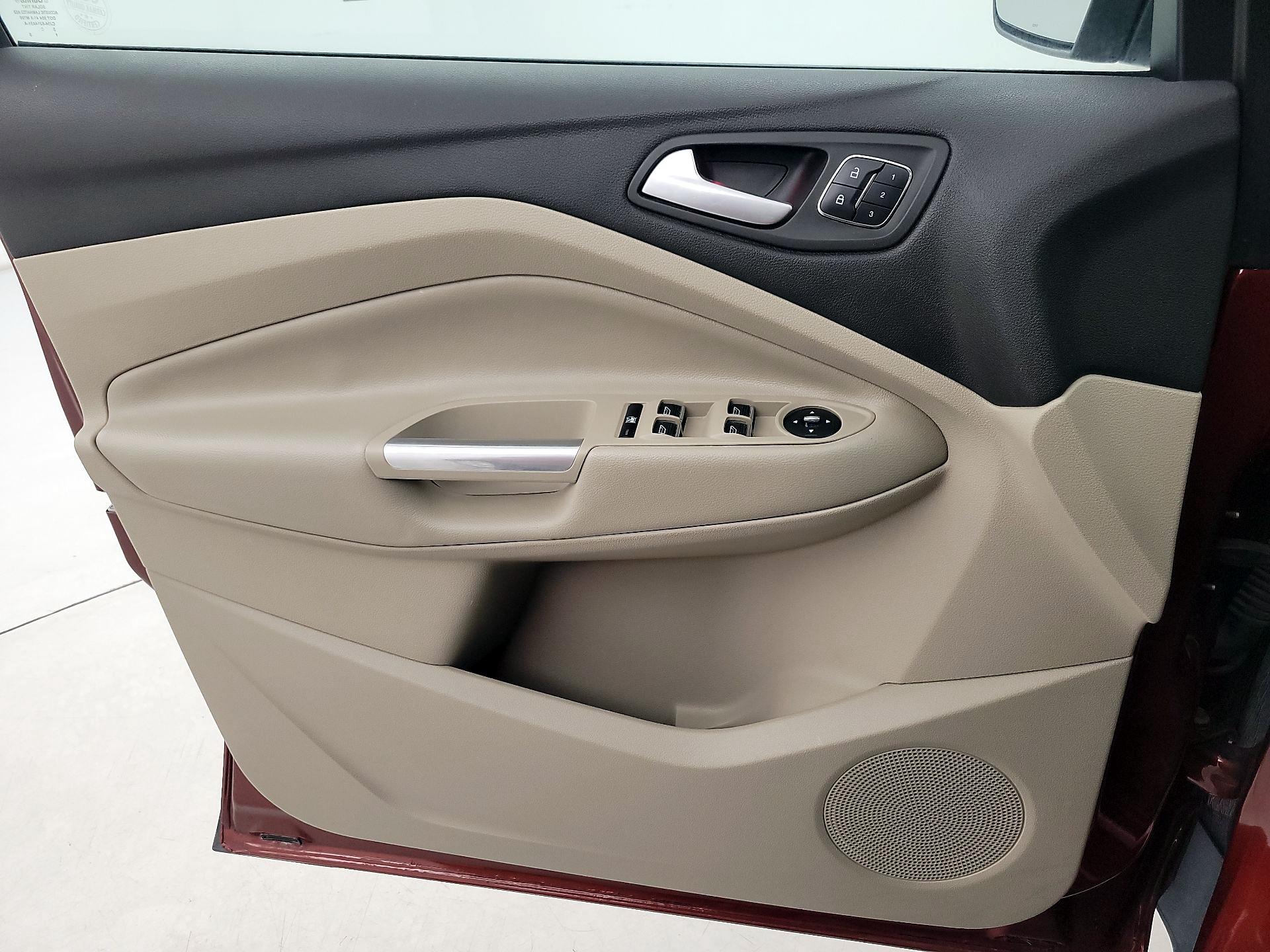 Thumbnail: 2015 Ford Escape - 12