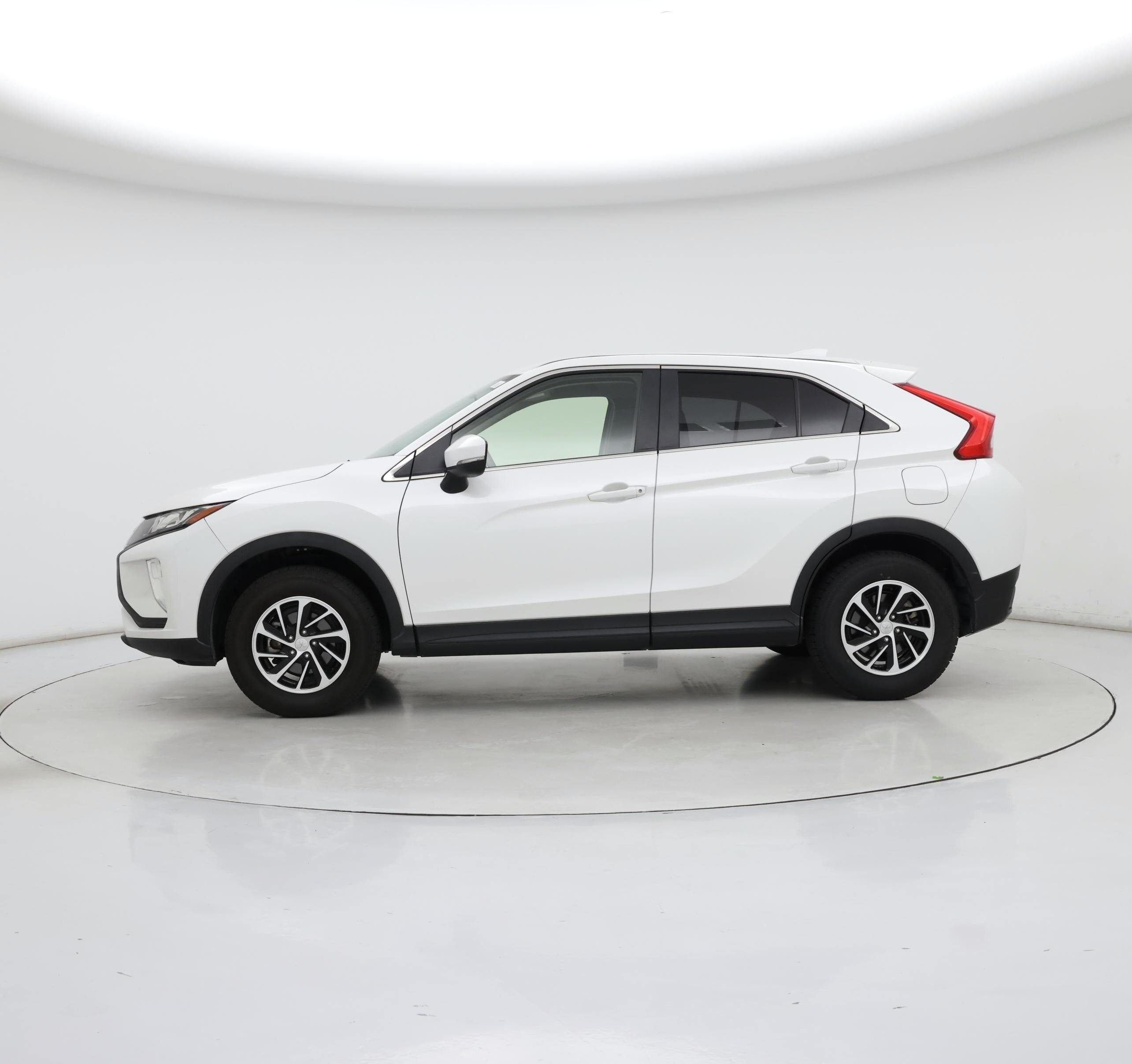 Thumbnail: 2020 Mitsubishi Eclipse Cross - 3