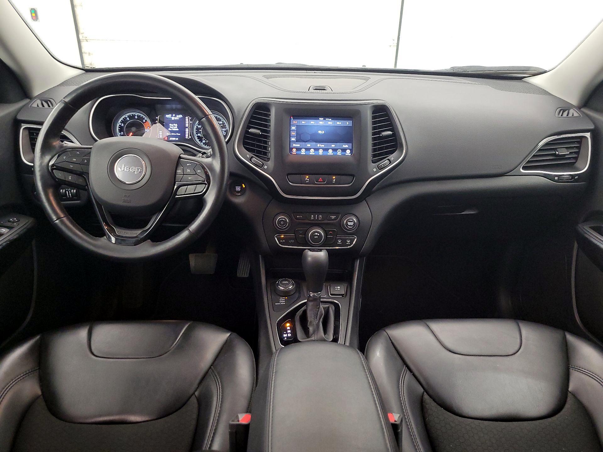 Thumbnail: 2021 Jeep Cherokee - 9