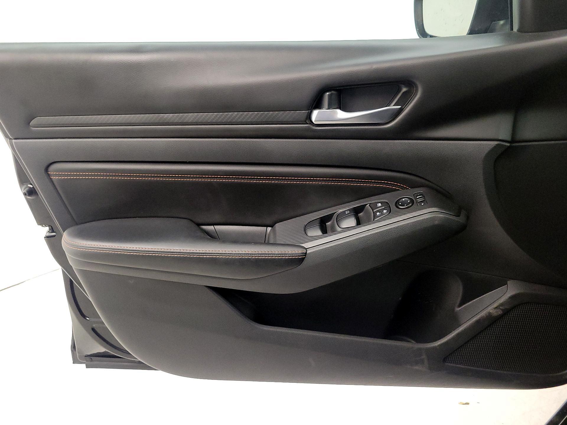 Thumbnail: 2021 Nissan Altima - 12