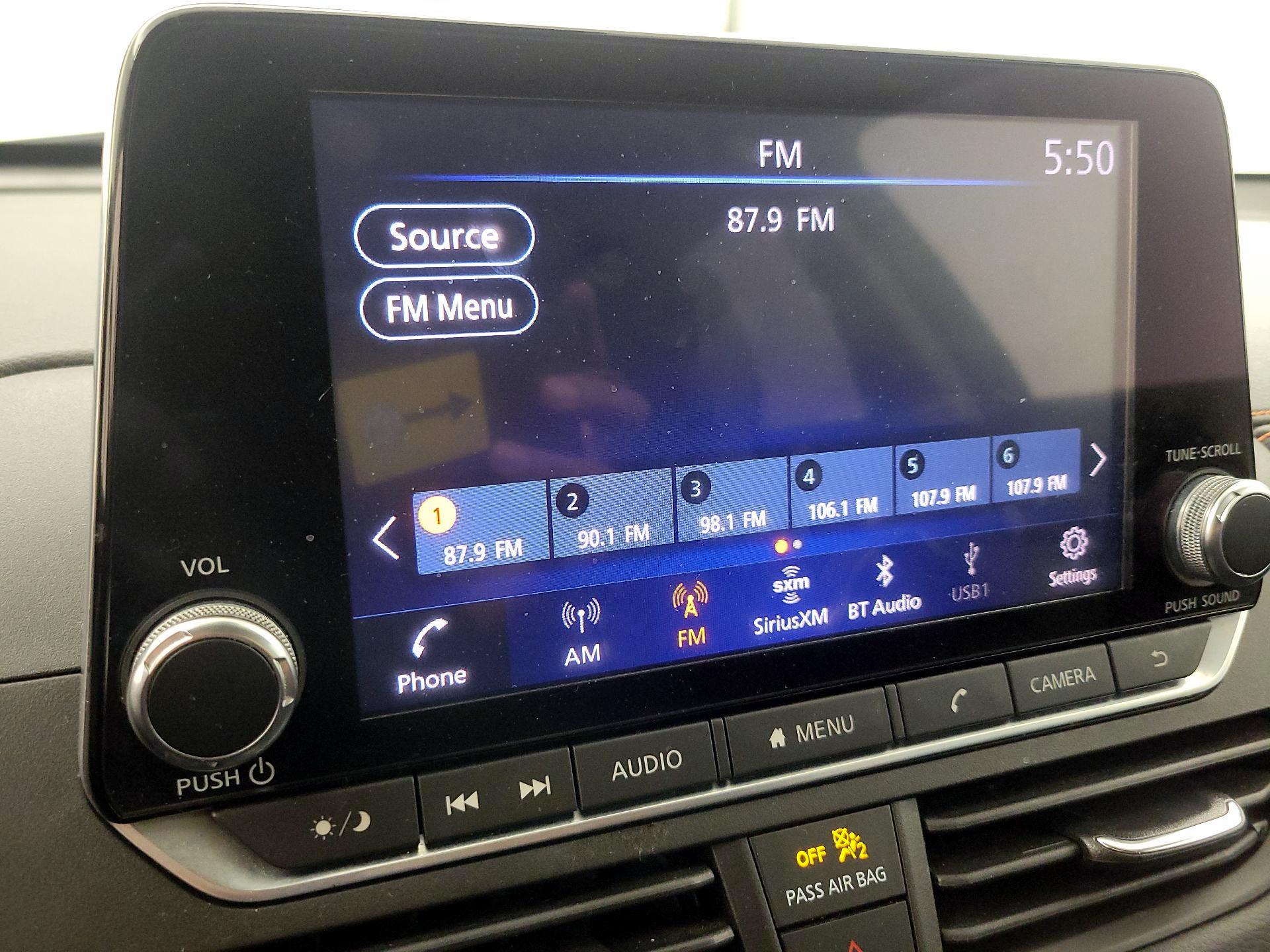 Thumbnail: 2021 Nissan Altima - 15