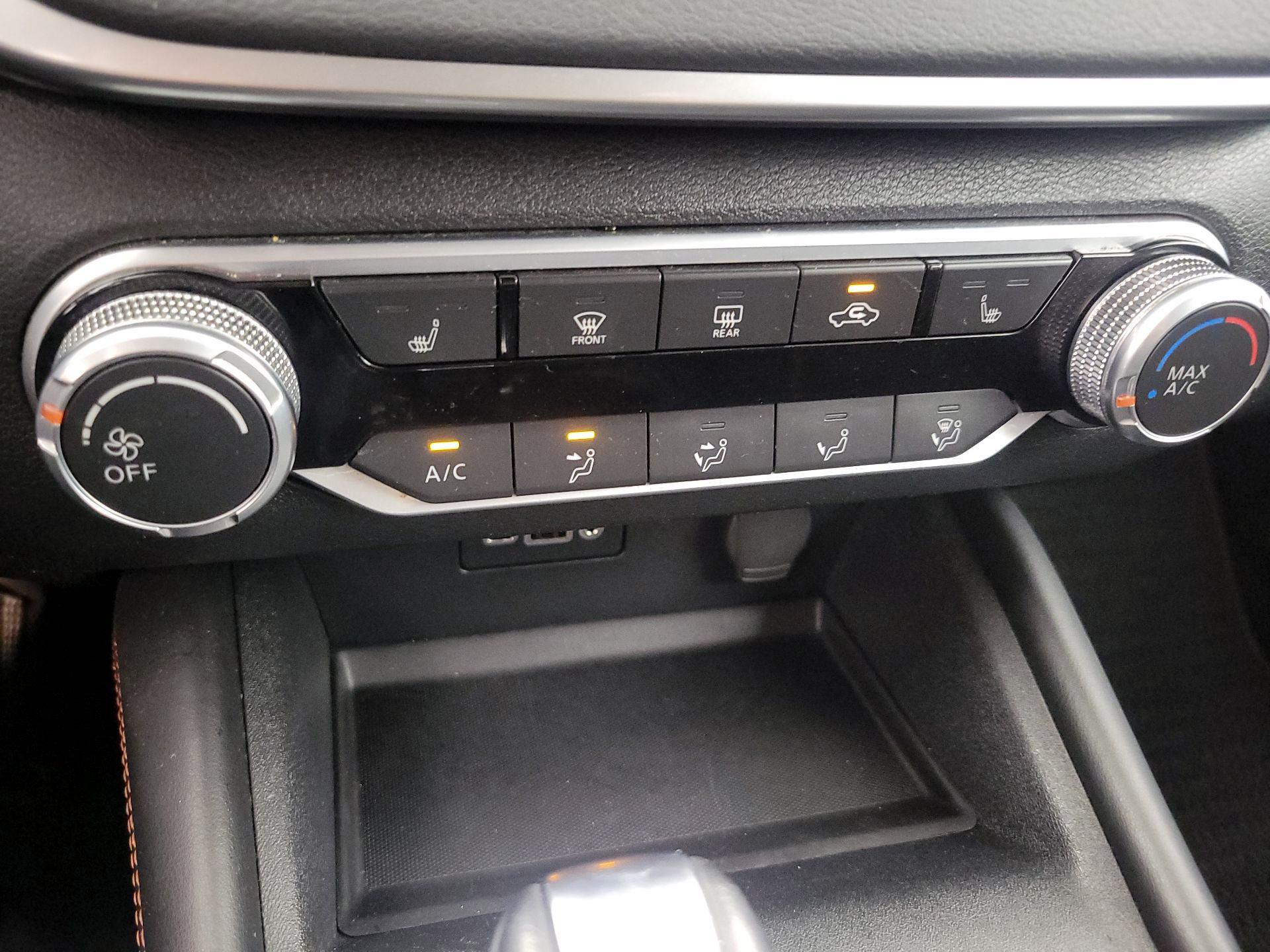 Thumbnail: 2021 Nissan Altima - 16