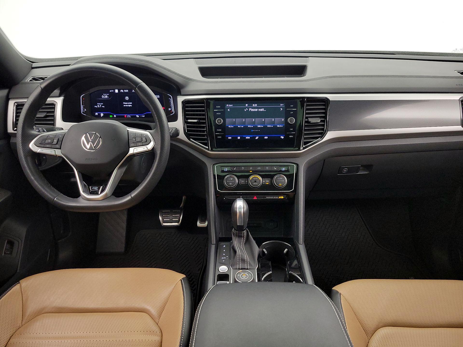 Thumbnail: 2022 Volkswagen Atlas - 9