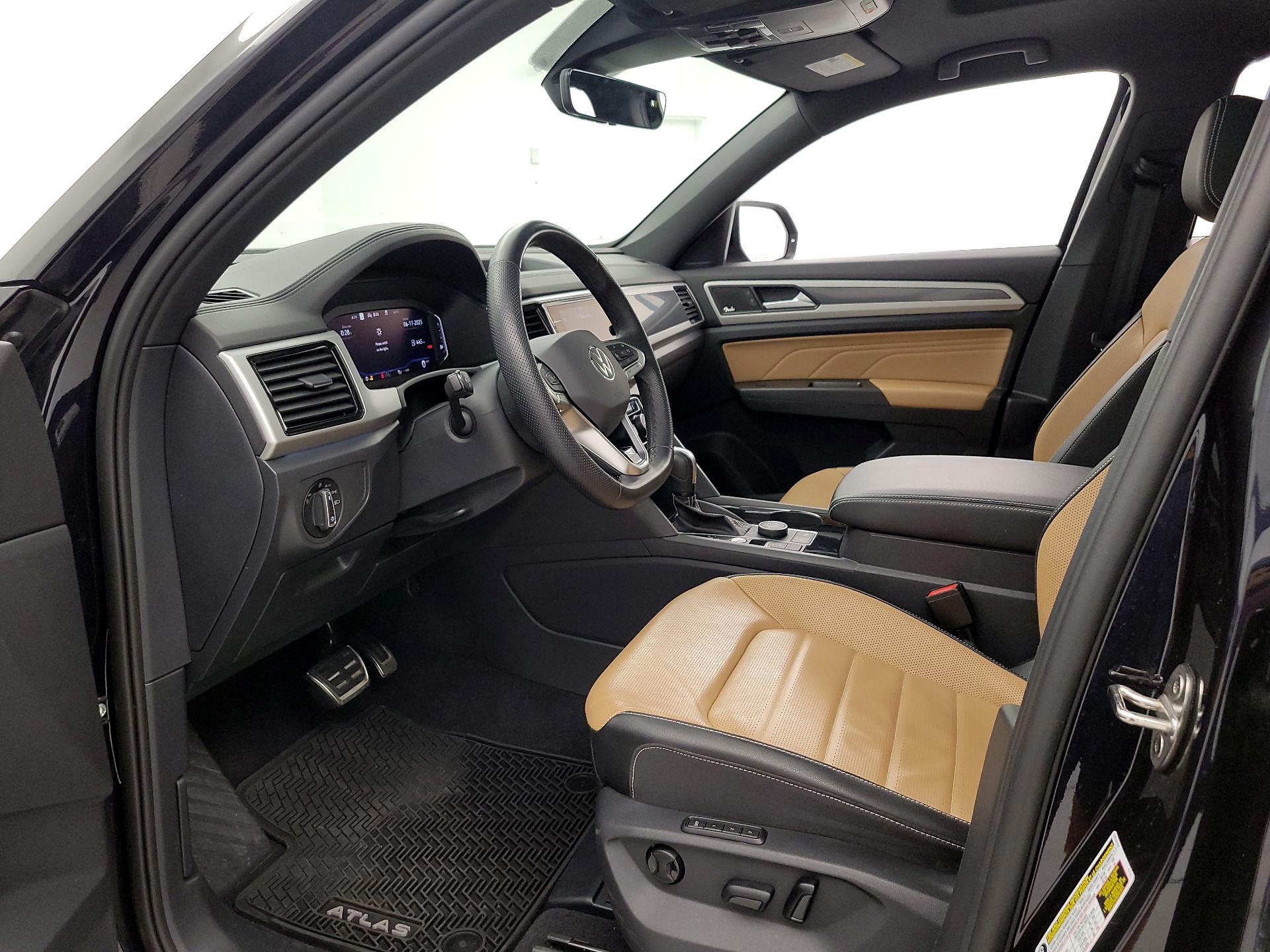 Thumbnail: 2022 Volkswagen Atlas - 11