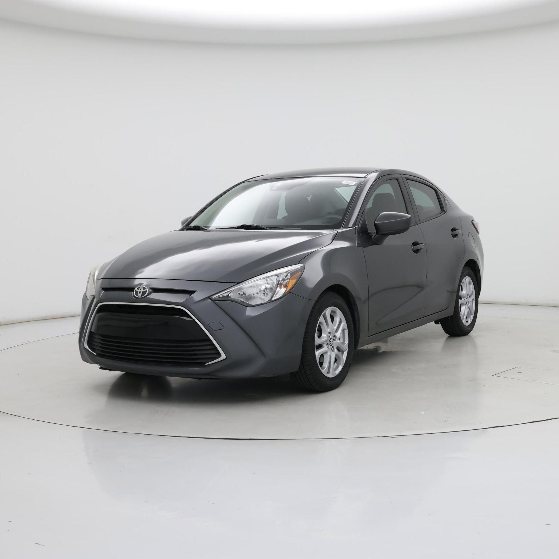 Thumbnail: 2017 Toyota Yaris iA - 4