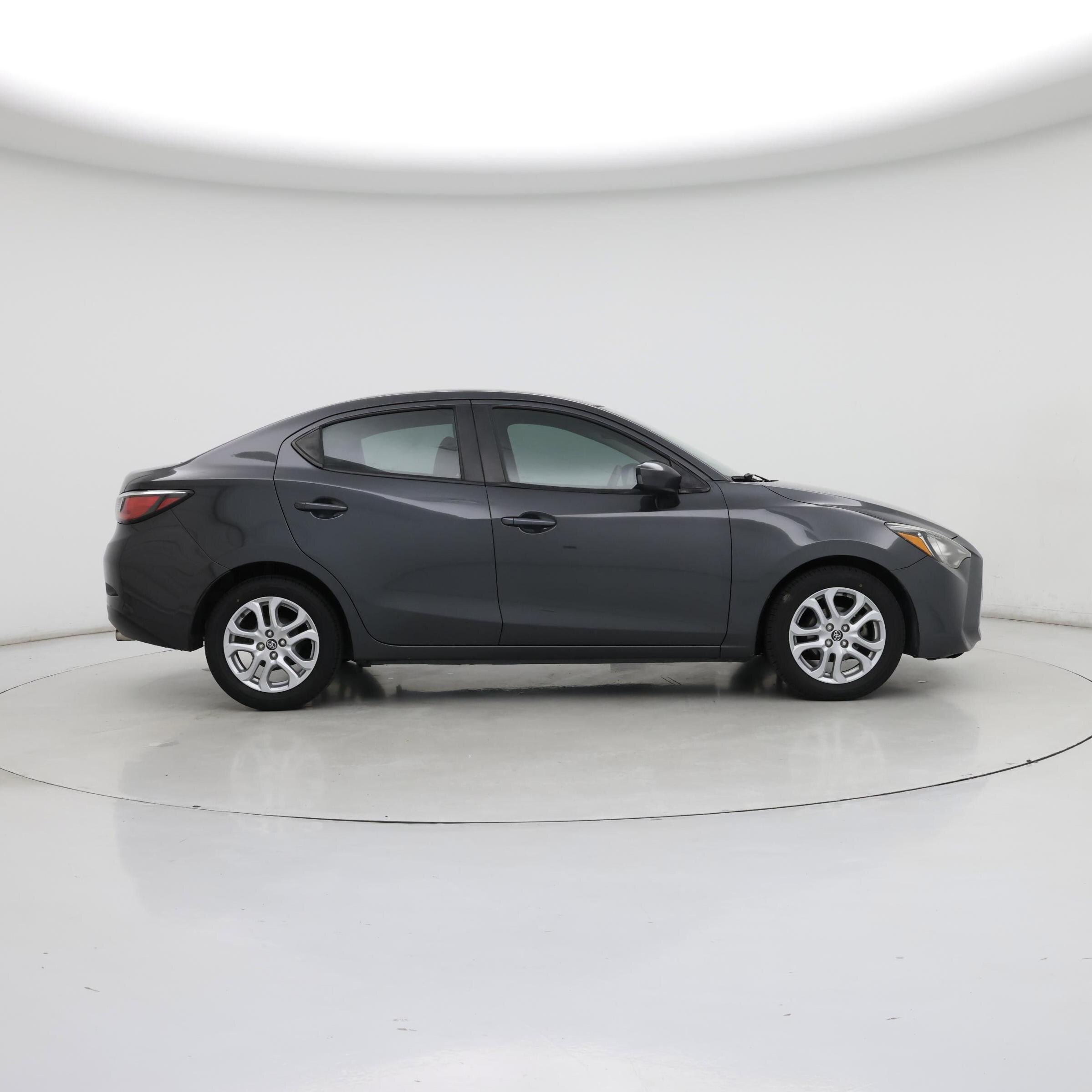 Thumbnail: 2017 Toyota Yaris iA - 7