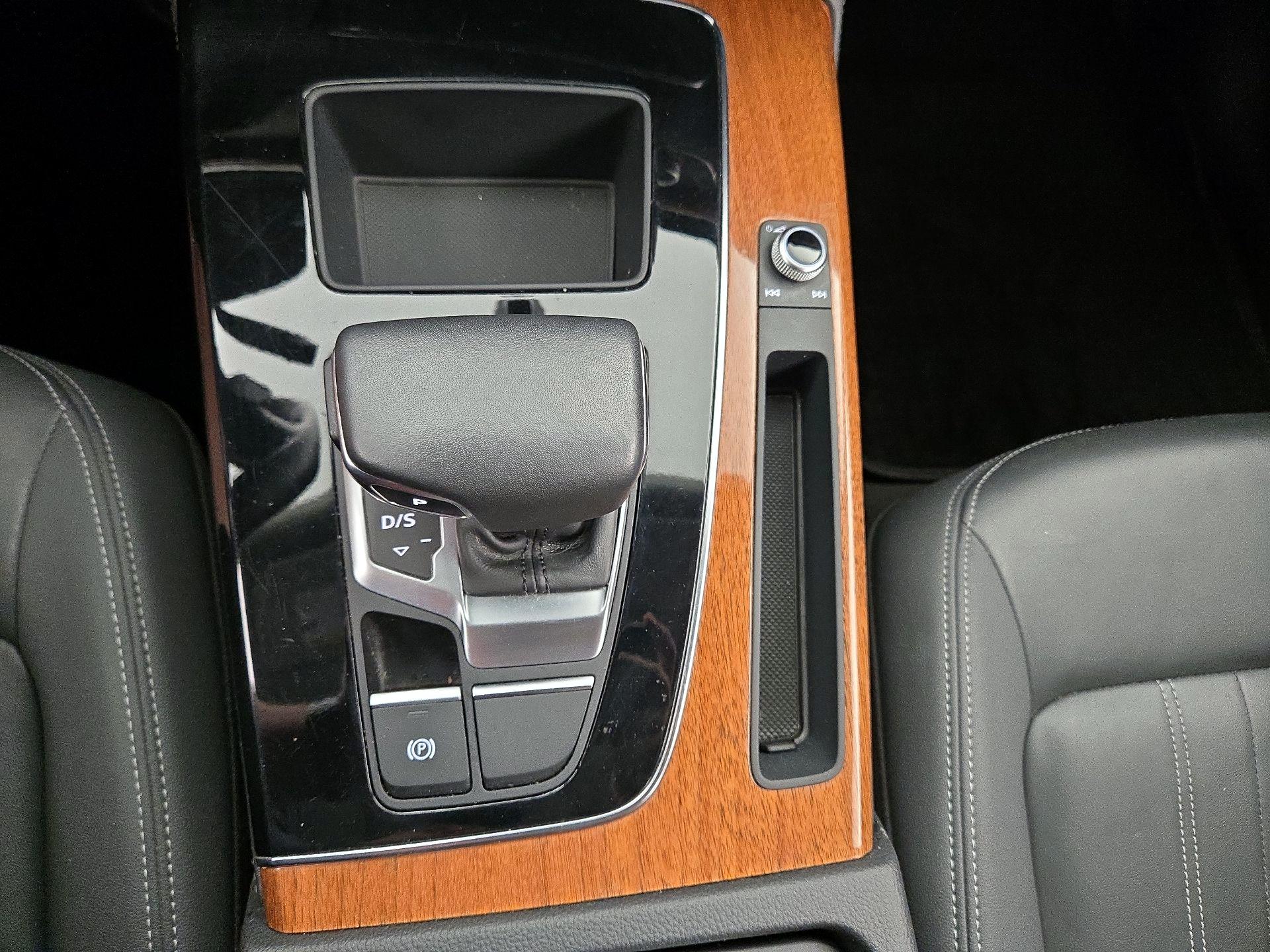 Thumbnail: 2021 Audi Q5 - 18