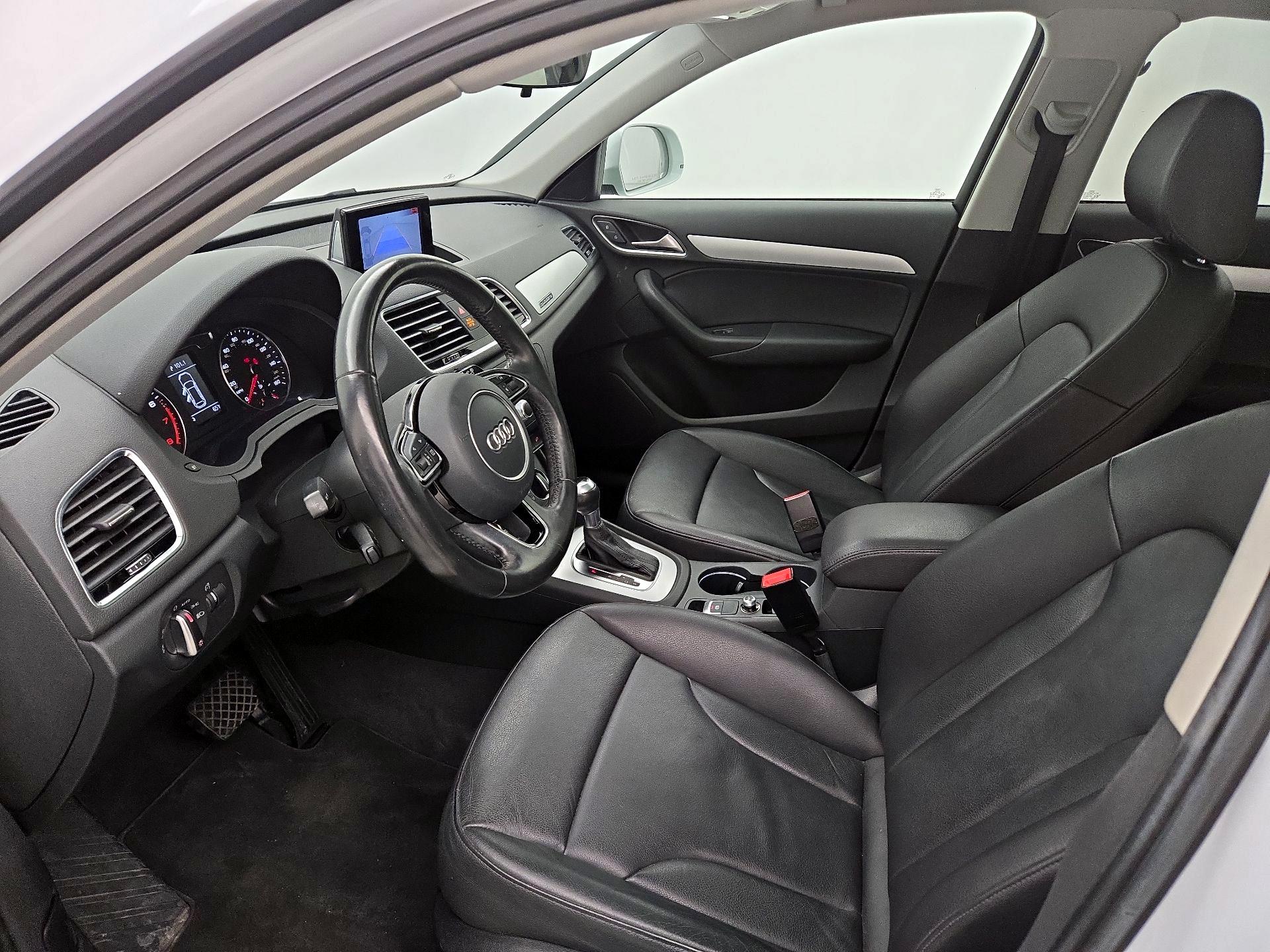 Thumbnail: 2017 Audi Q3 - 11