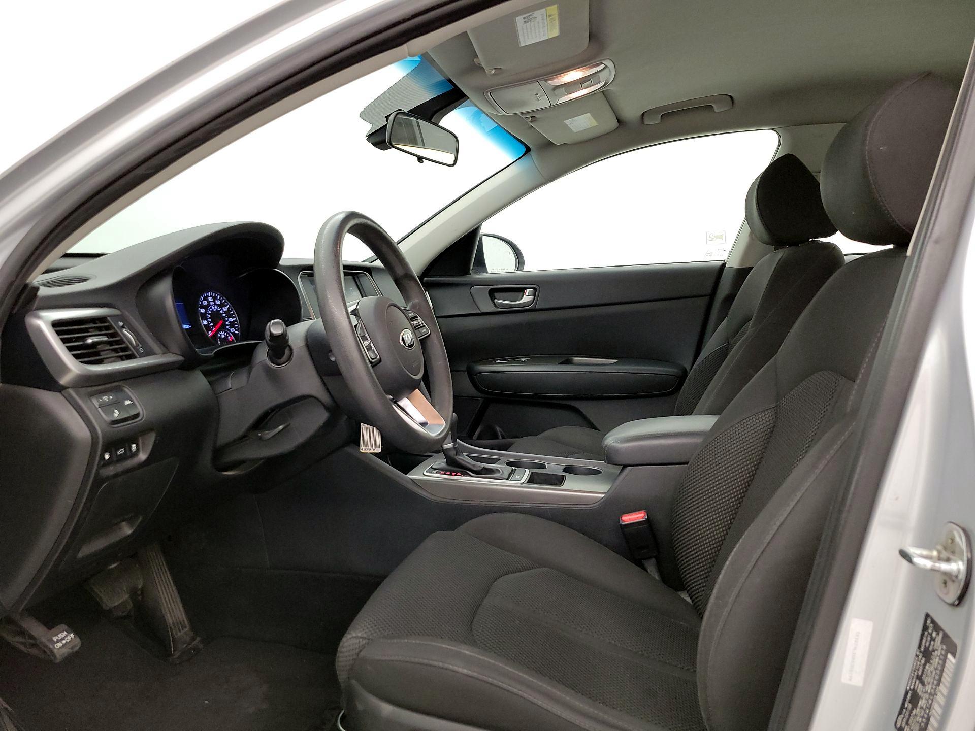 Thumbnail: 2019 Kia Optima - 11