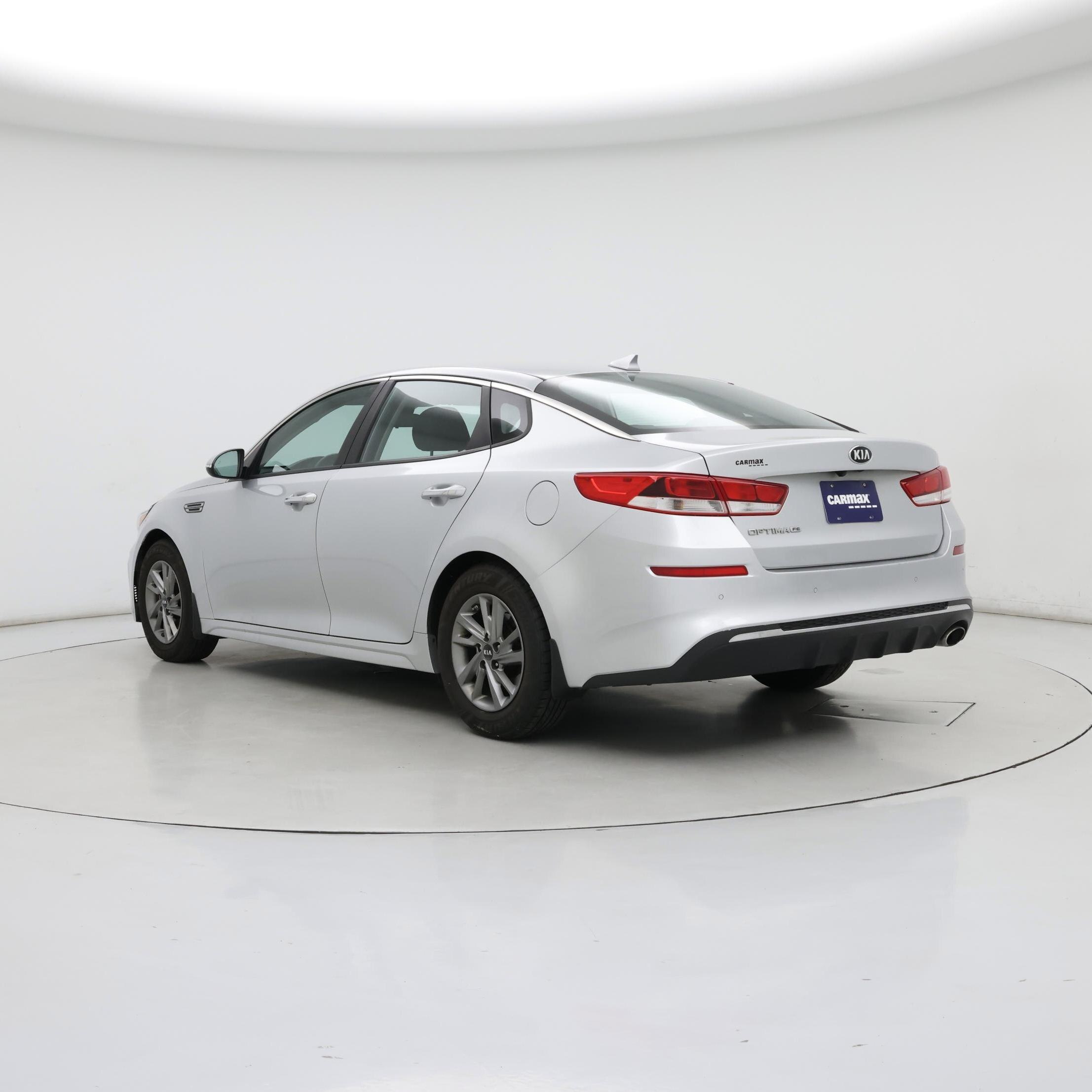 Thumbnail: 2019 Kia Optima - 2