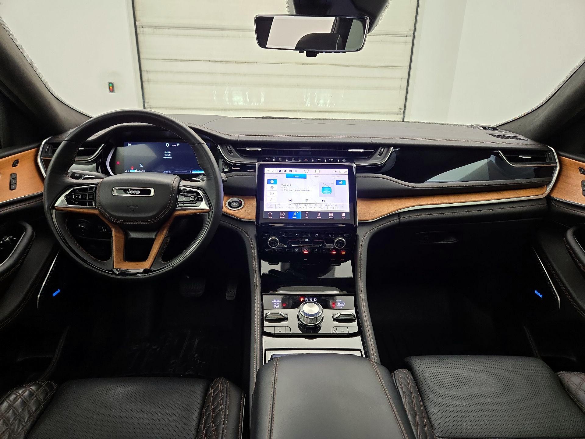Thumbnail: 2022 Jeep Grand Cherokee - 9