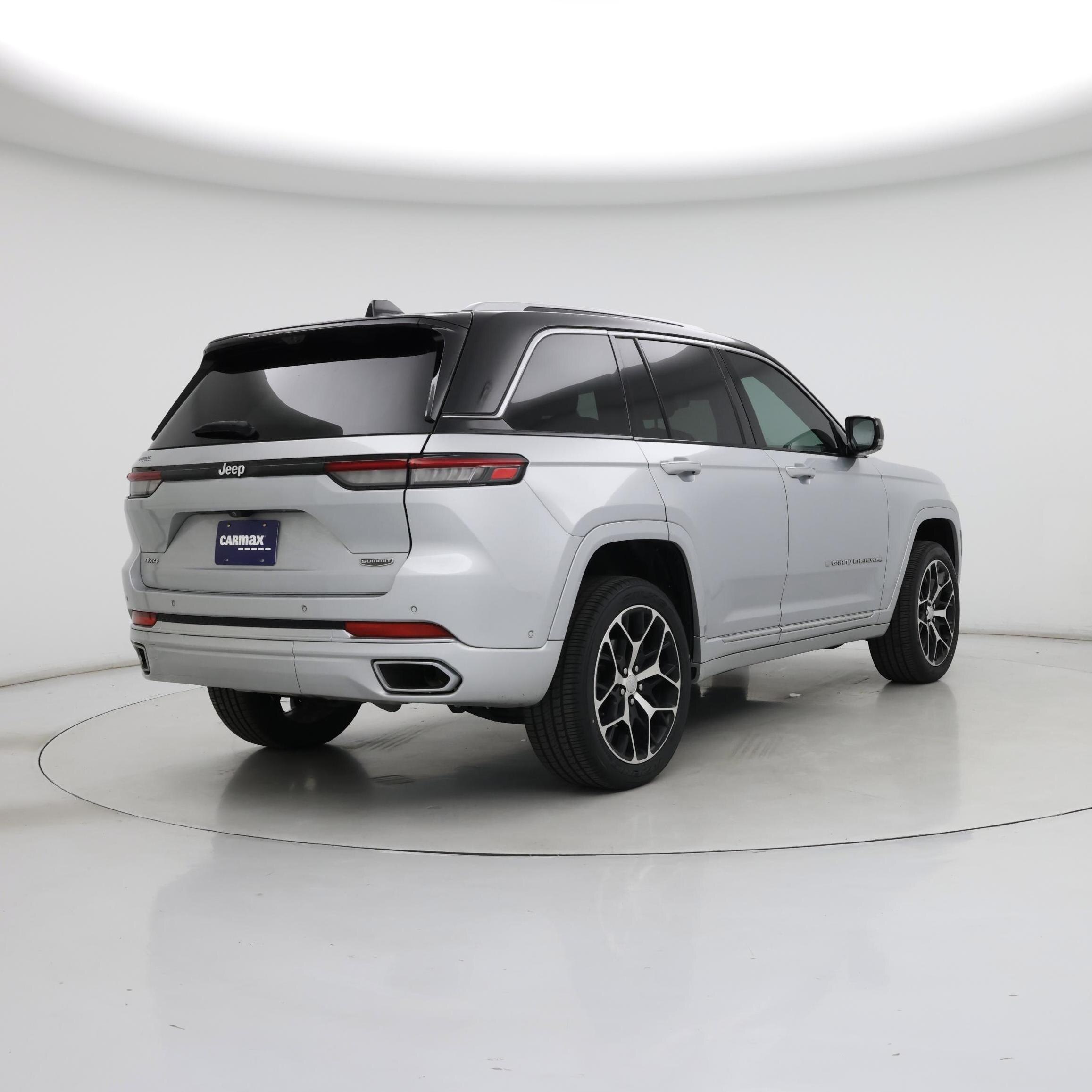 Thumbnail: 2022 Jeep Grand Cherokee - 8