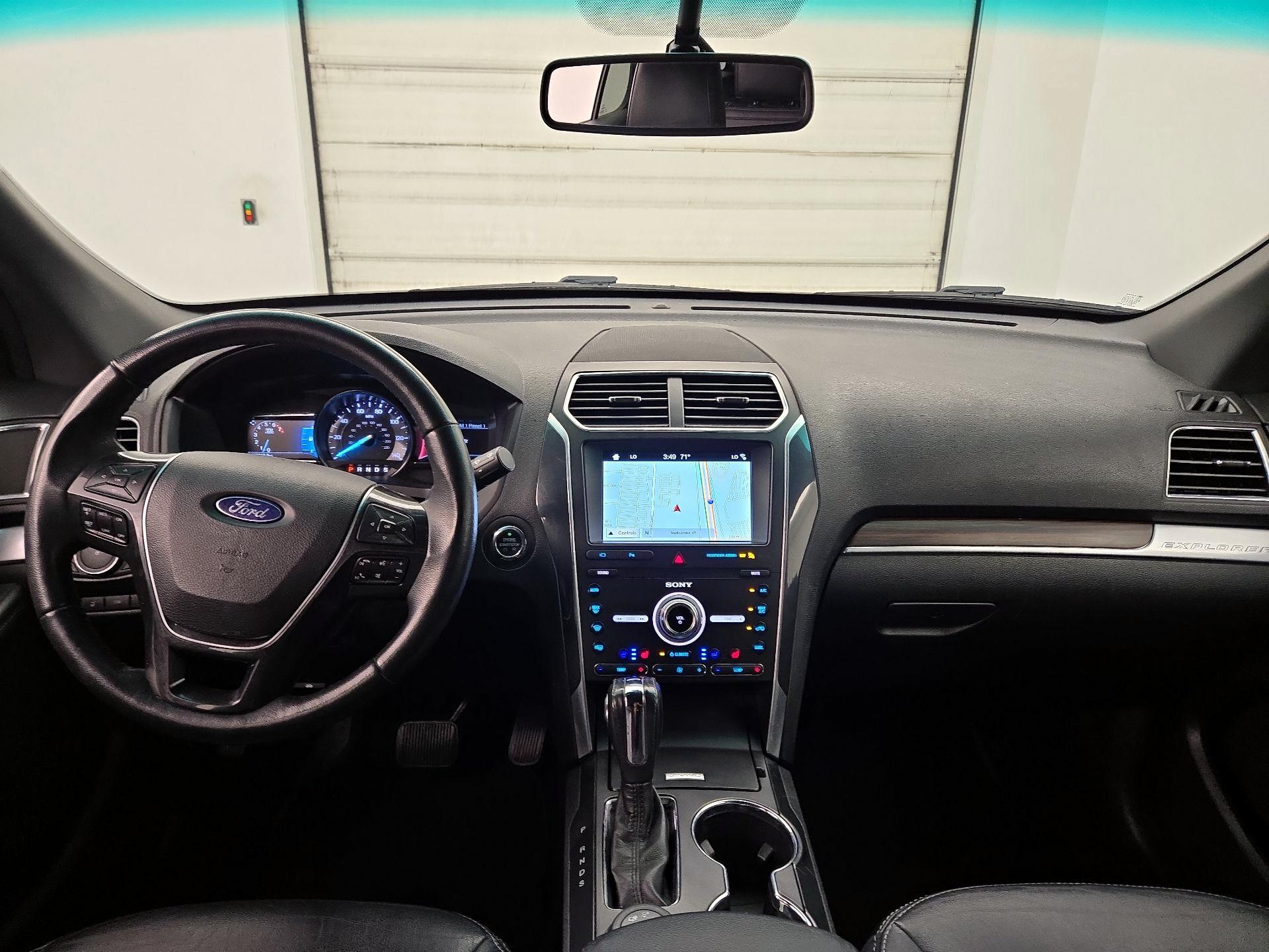 Thumbnail: 2019 Ford Explorer - 9