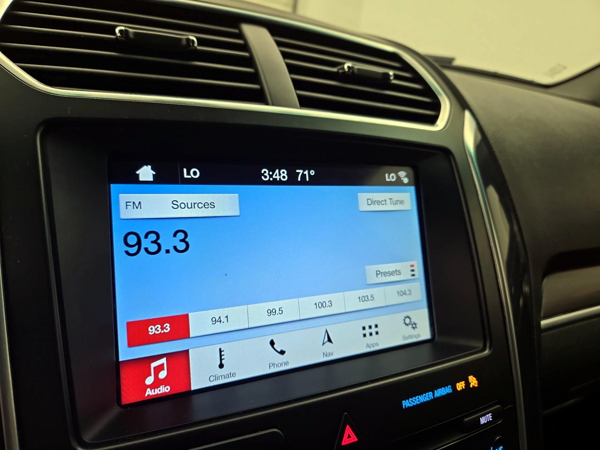Thumbnail: 2019 Ford Explorer - 16