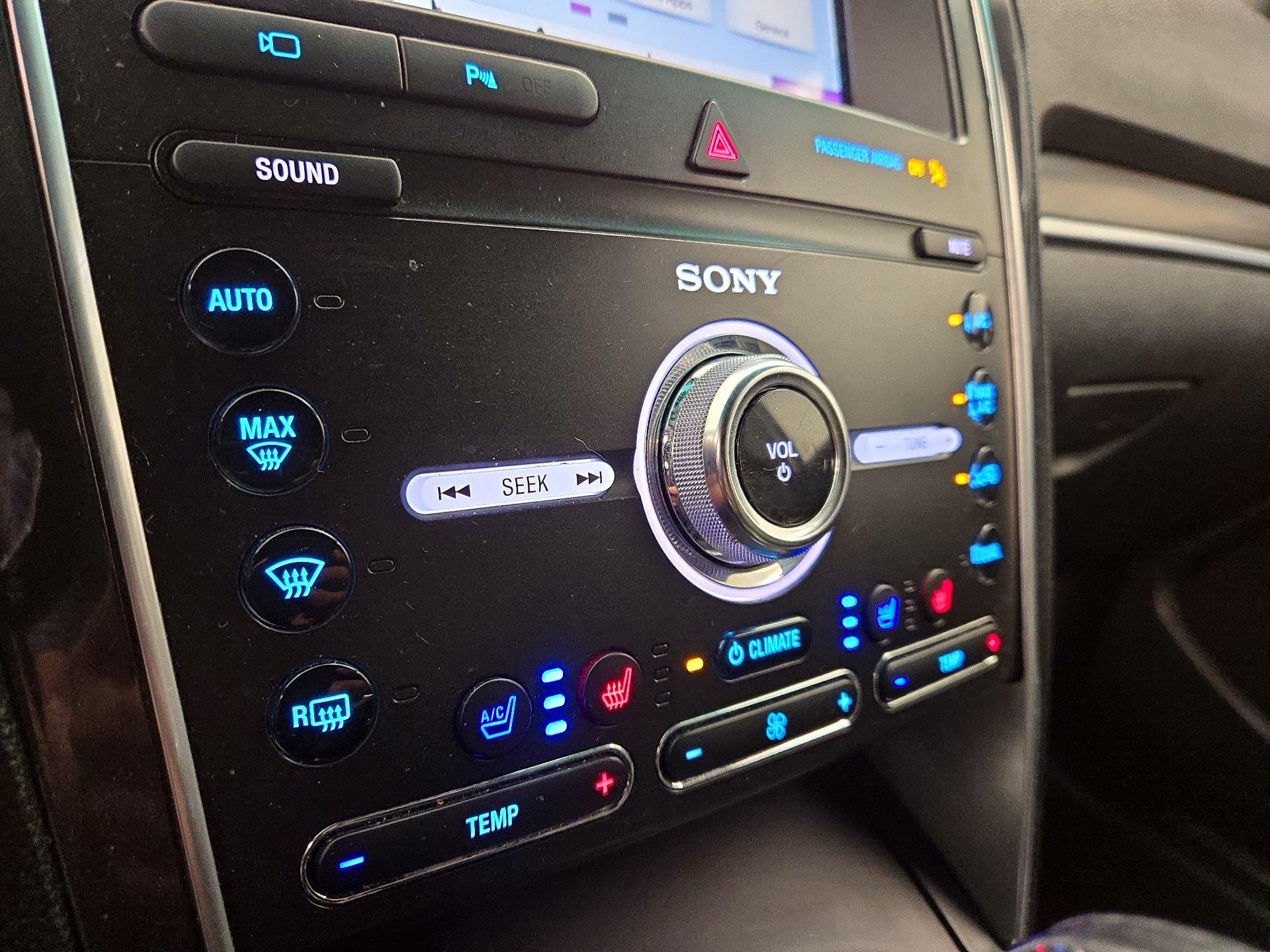 Thumbnail: 2019 Ford Explorer - 17