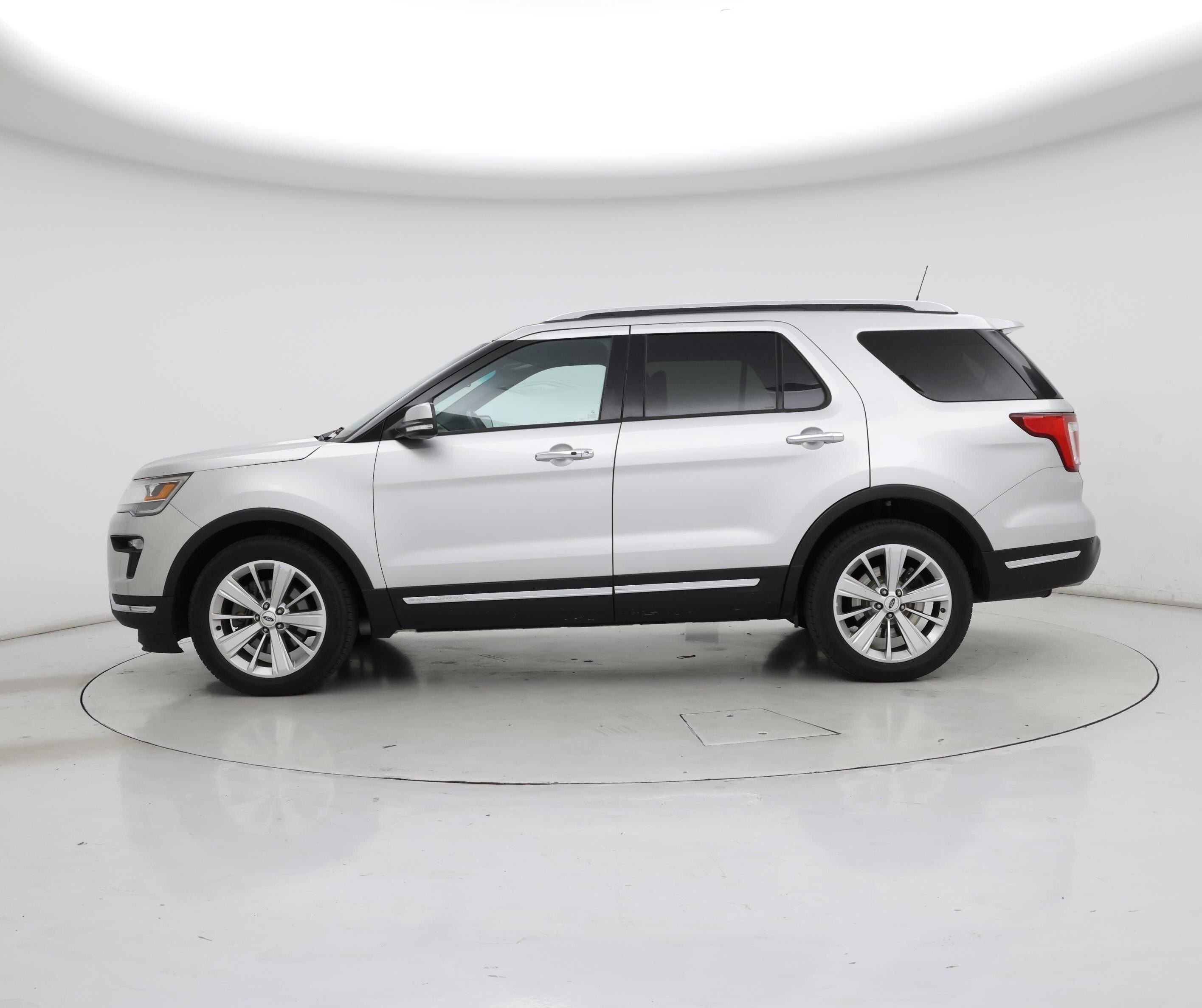 Thumbnail: 2019 Ford Explorer - 3