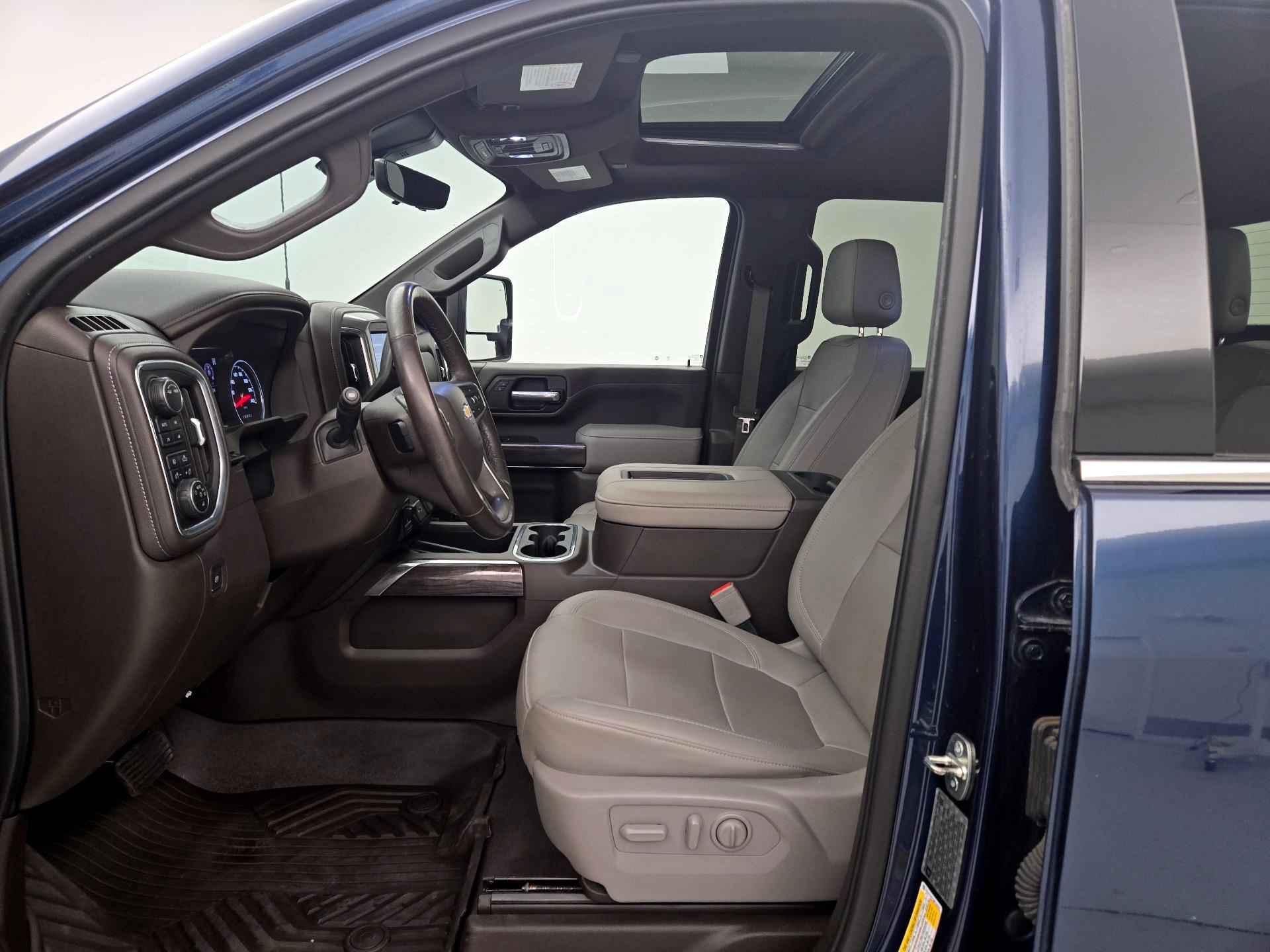 Thumbnail: 2021 Chevrolet Silverado 3500 - 11