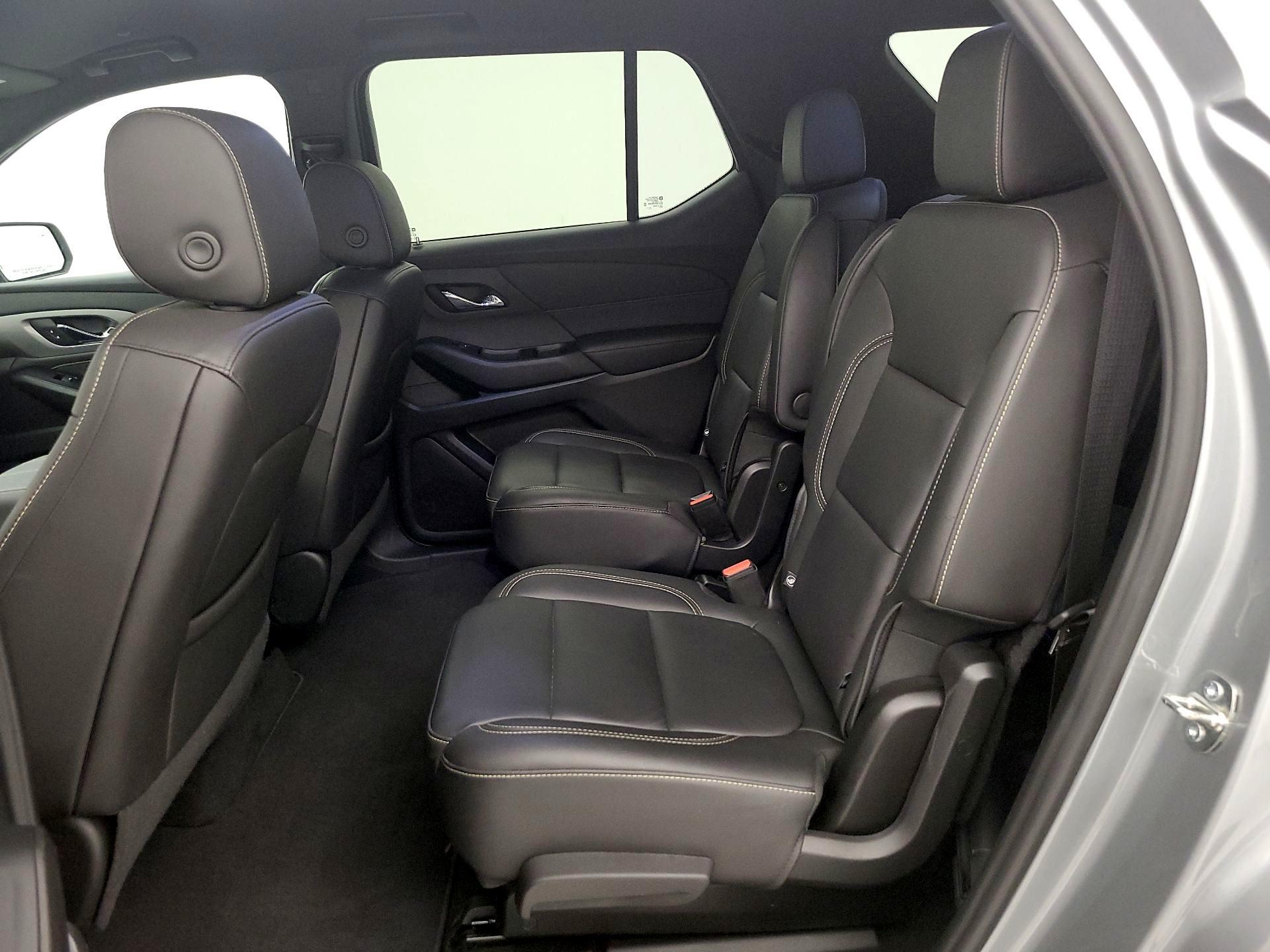 Thumbnail: 2023 Chevrolet Traverse - 19